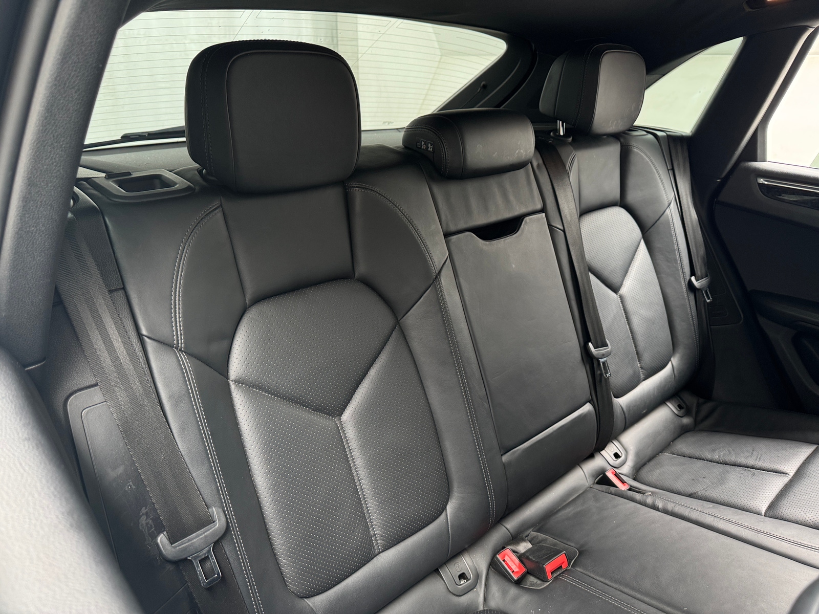 Thumbnail: 2015 Porsche Macan - 5