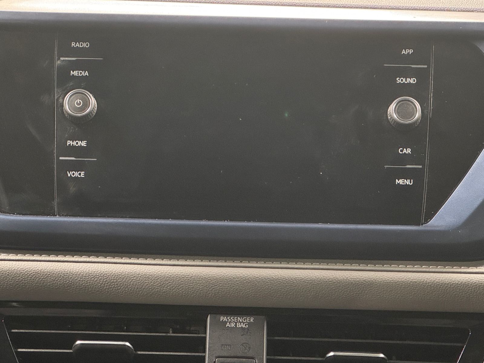 Thumbnail: 2024 Volkswagen Taos - 4