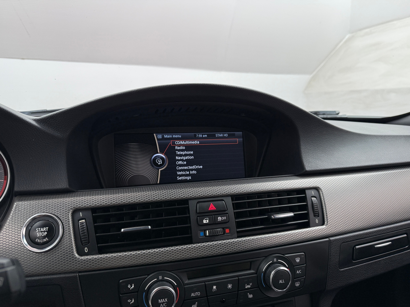 Thumbnail: 2013 BMW 3 Series - 3