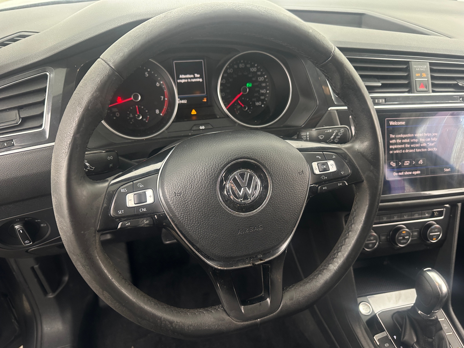 Thumbnail: 2018 Volkswagen Tiguan - 4