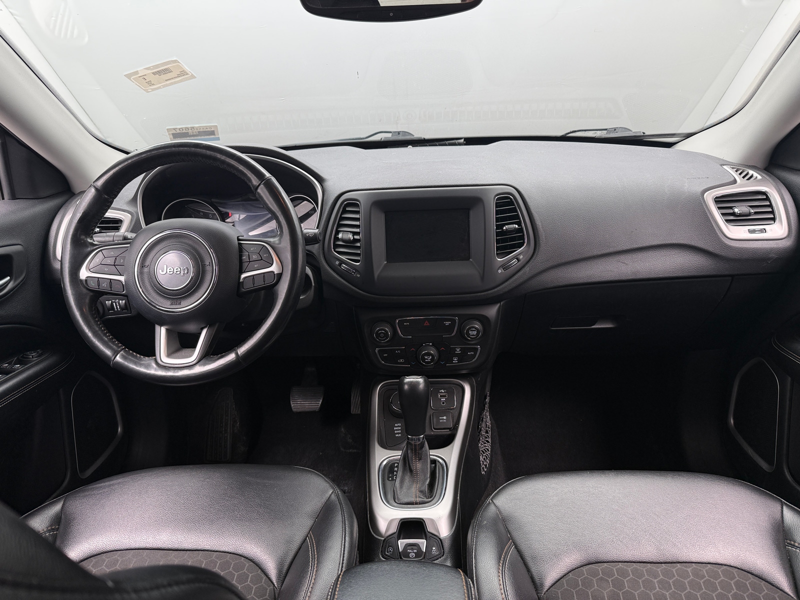 Thumbnail: 2019 Jeep Compass - 3