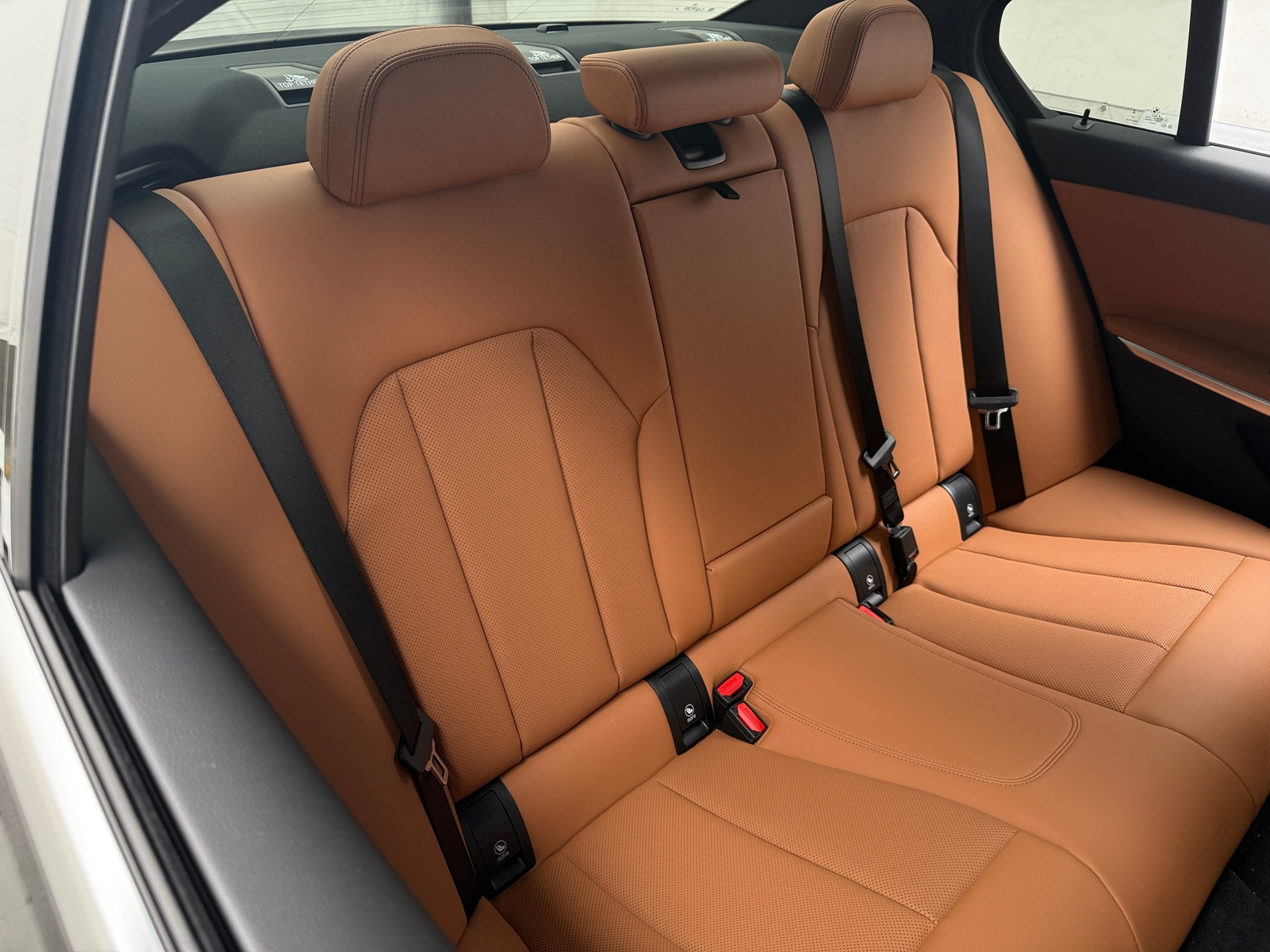 Thumbnail: 2026 BMW 3 Series - 5