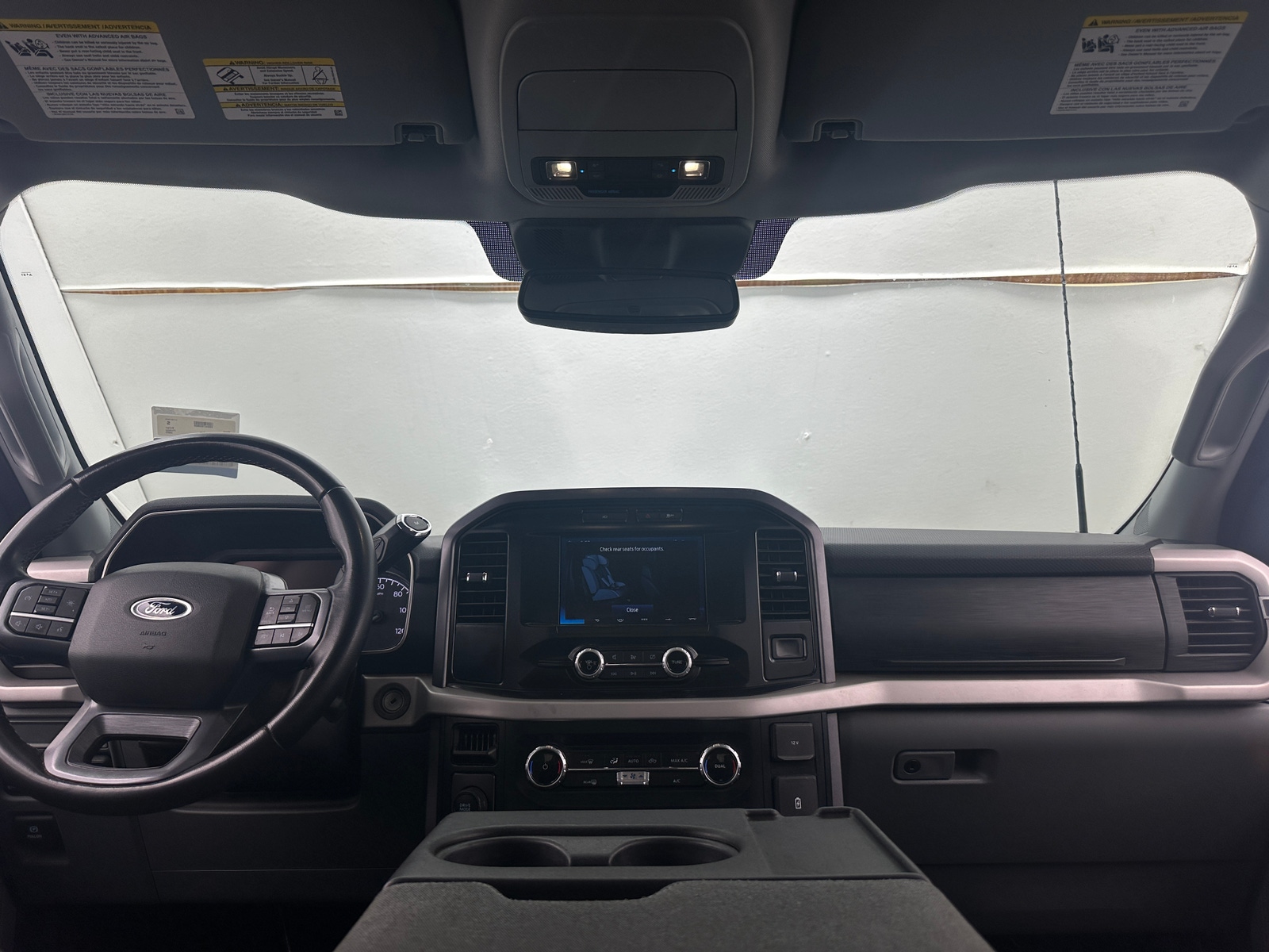 Thumbnail: 2023 Ford Econoline - 3