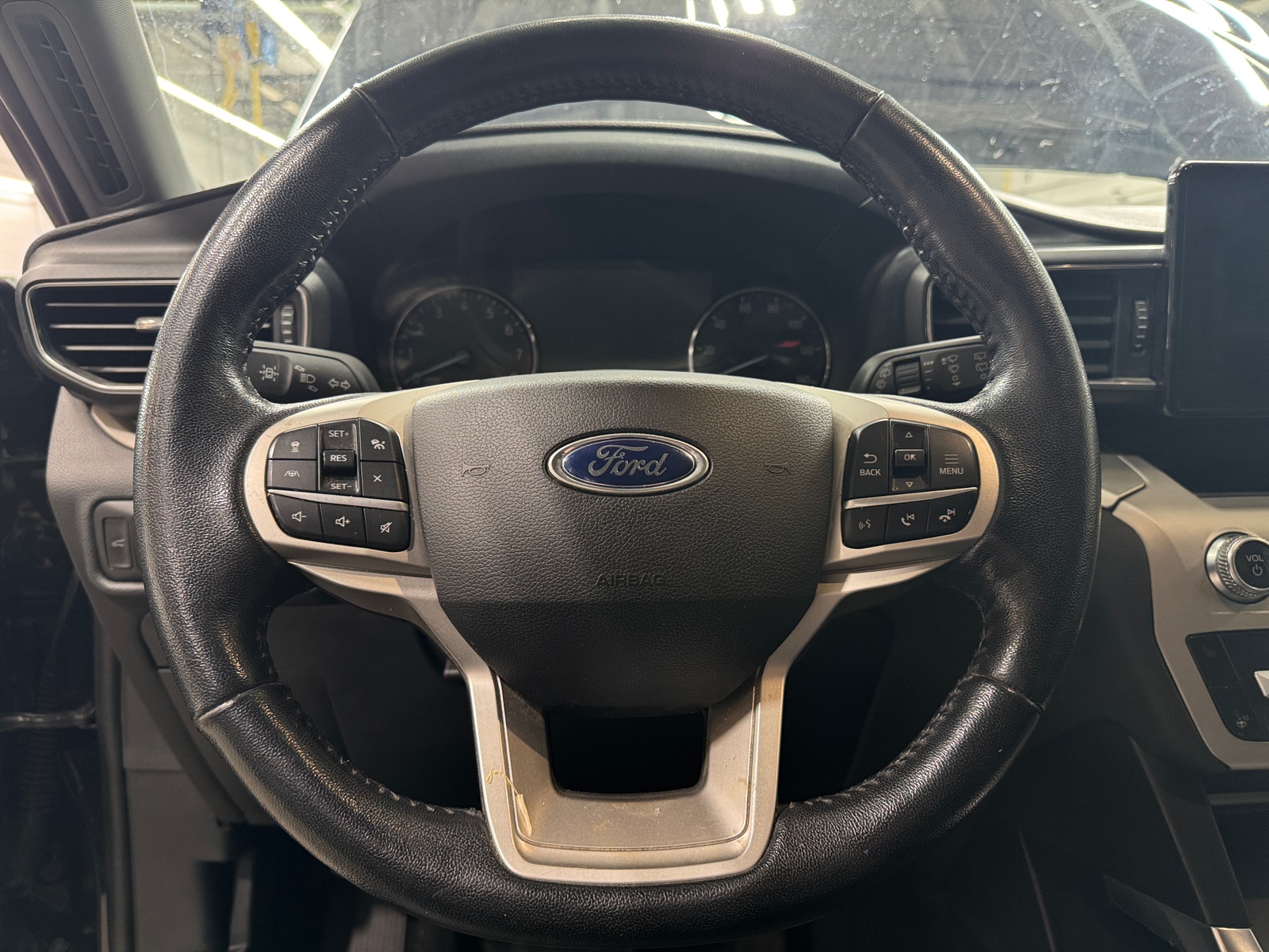 Thumbnail: 2021 Ford Explorer - 4