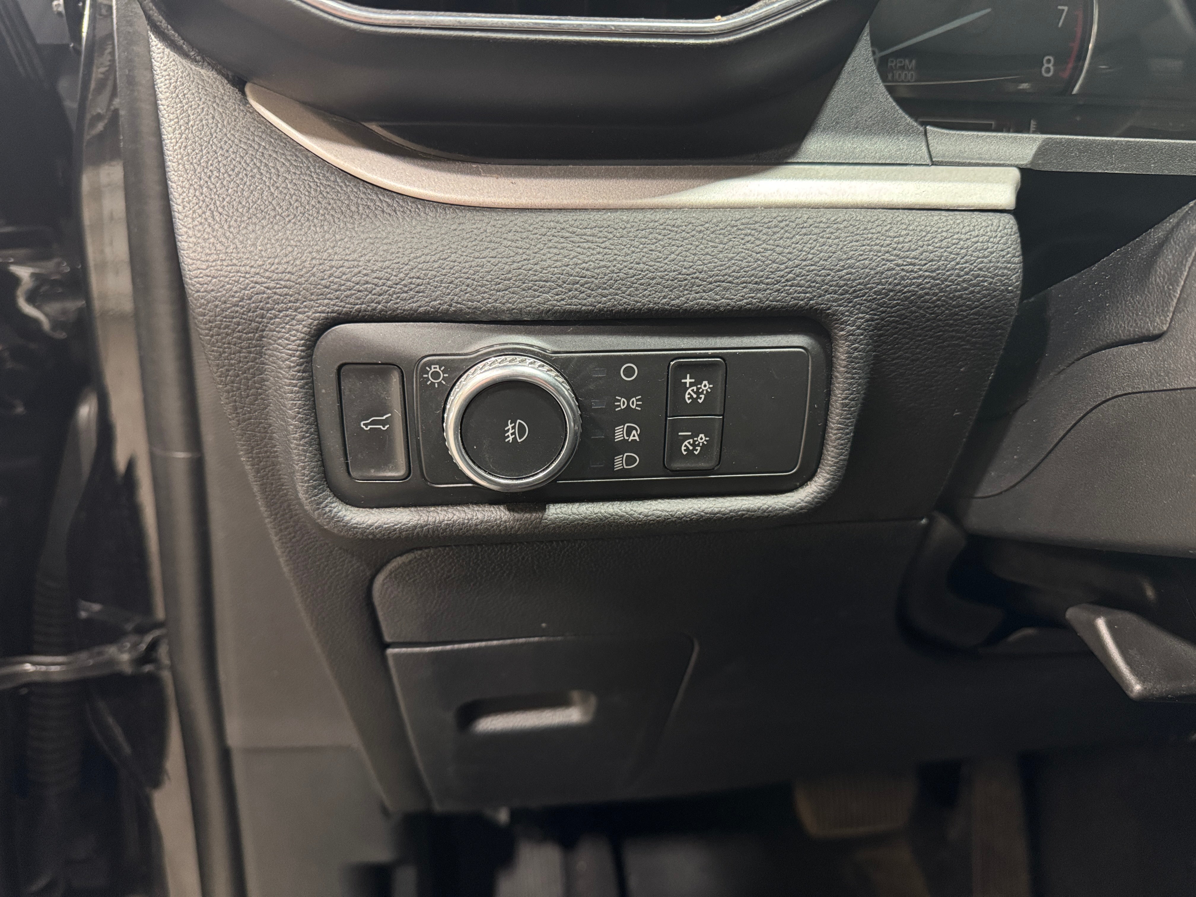 2021 Ford Explorer XLT - Photo 14