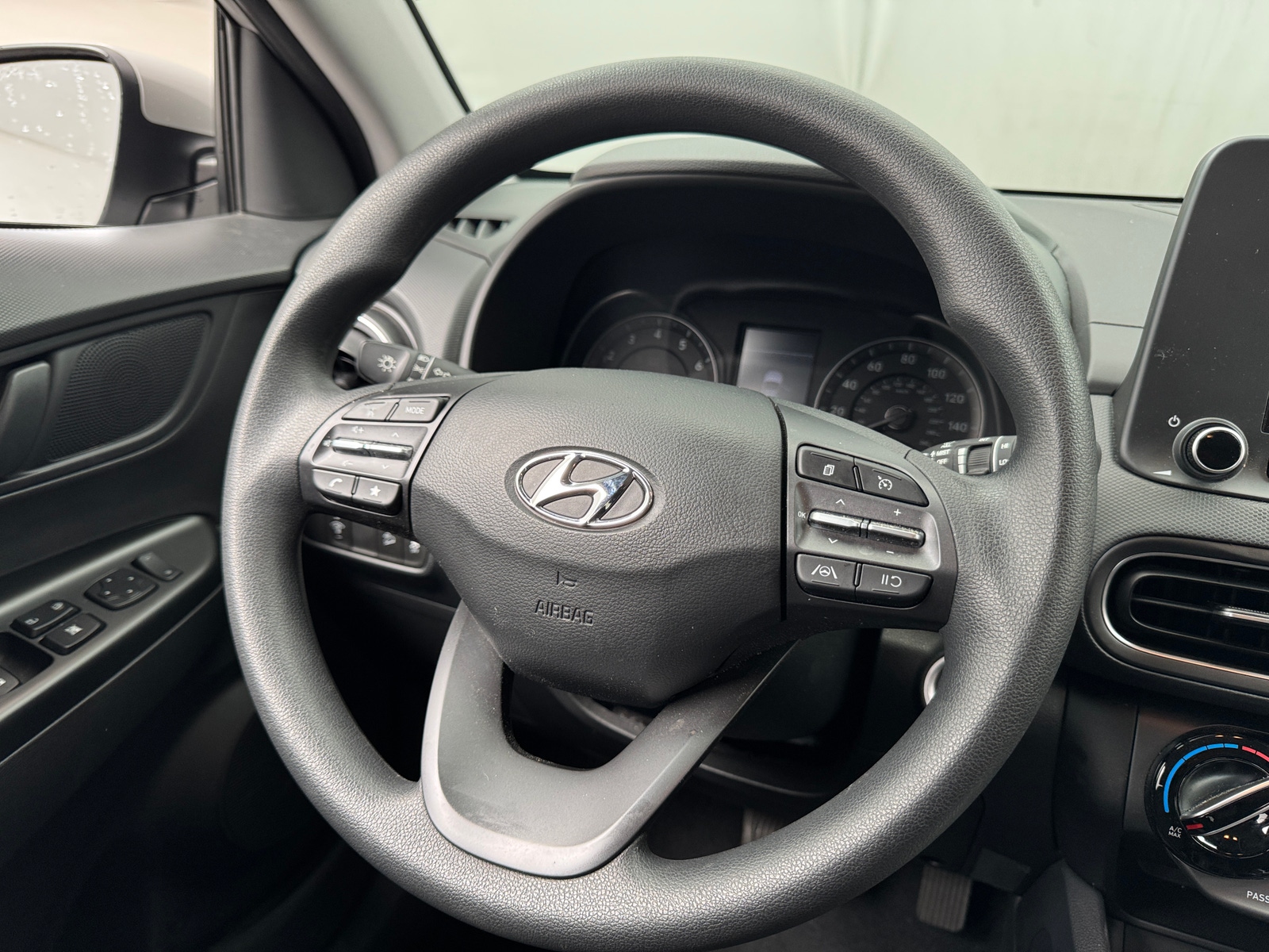 Thumbnail: 2023 Hyundai Kona - 5