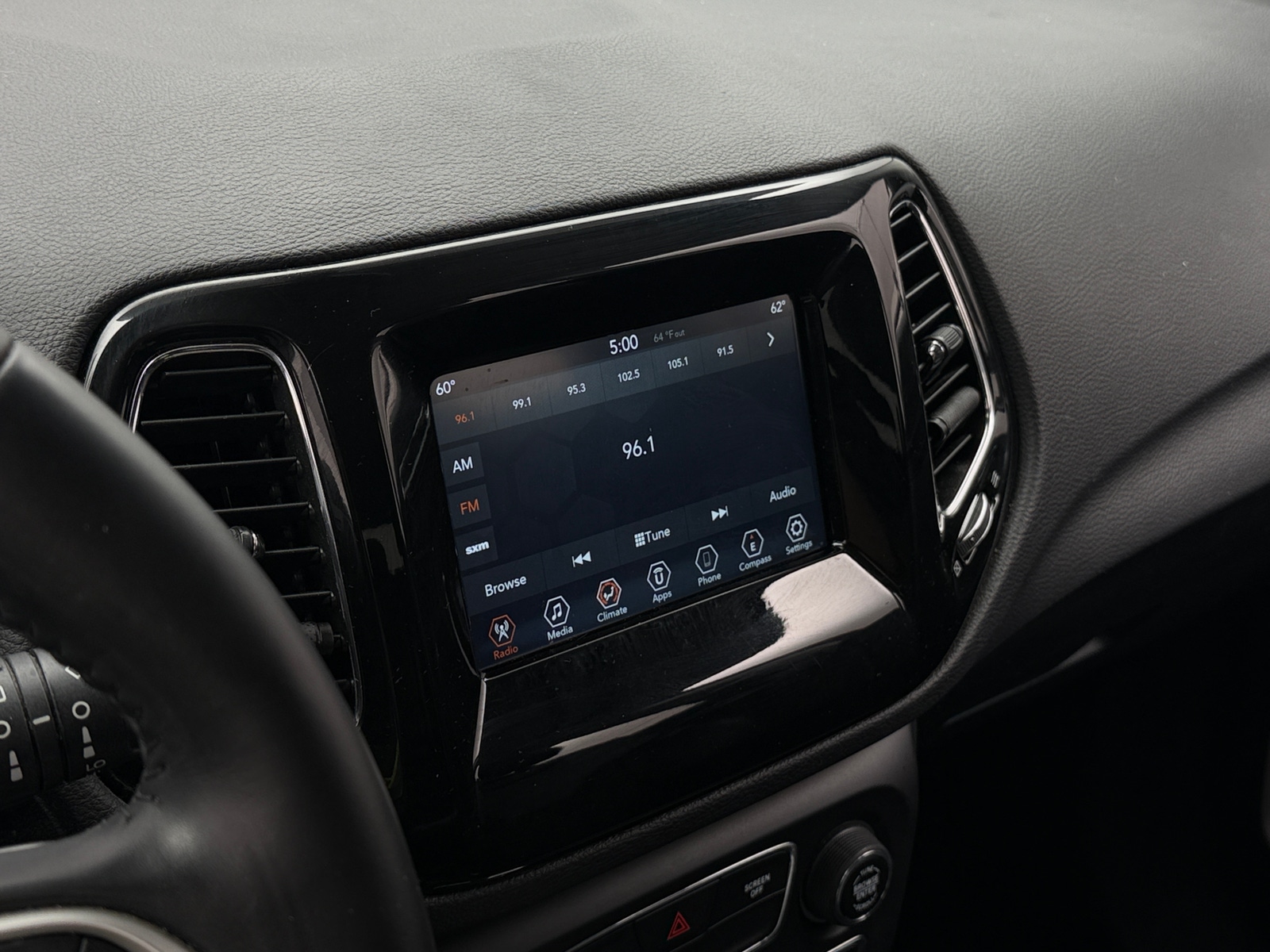 Thumbnail: 2019 Jeep Compass - 4