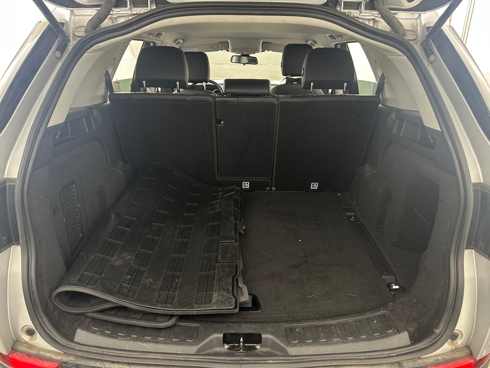 Thumbnail: 2019 Land Rover Discovery Sport - 6