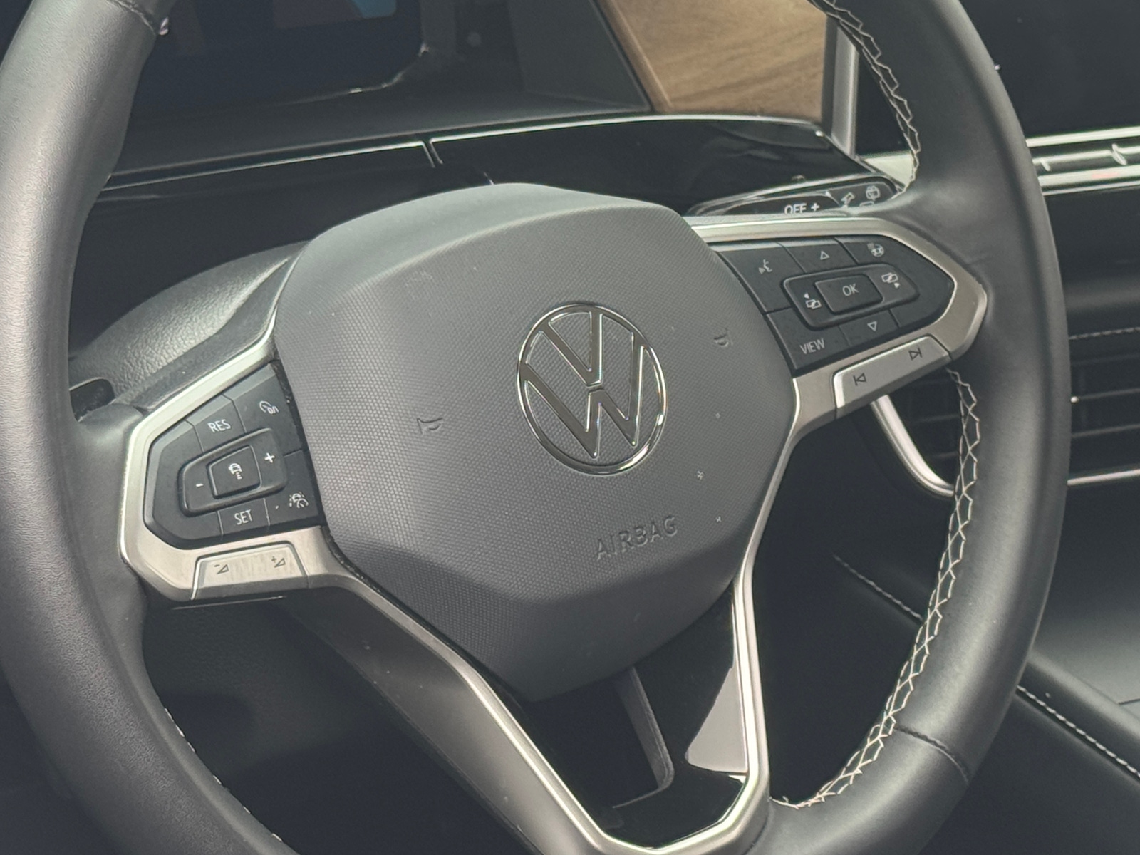 Thumbnail: 2024 Volkswagen Atlas - 4