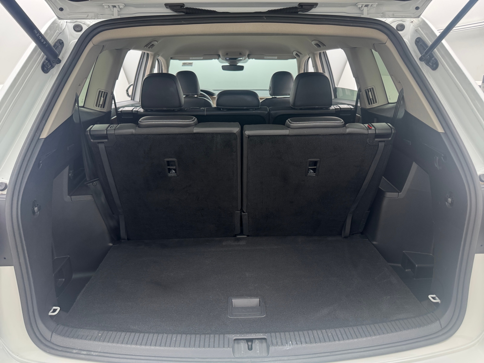 Thumbnail: 2024 Volkswagen Atlas - 6