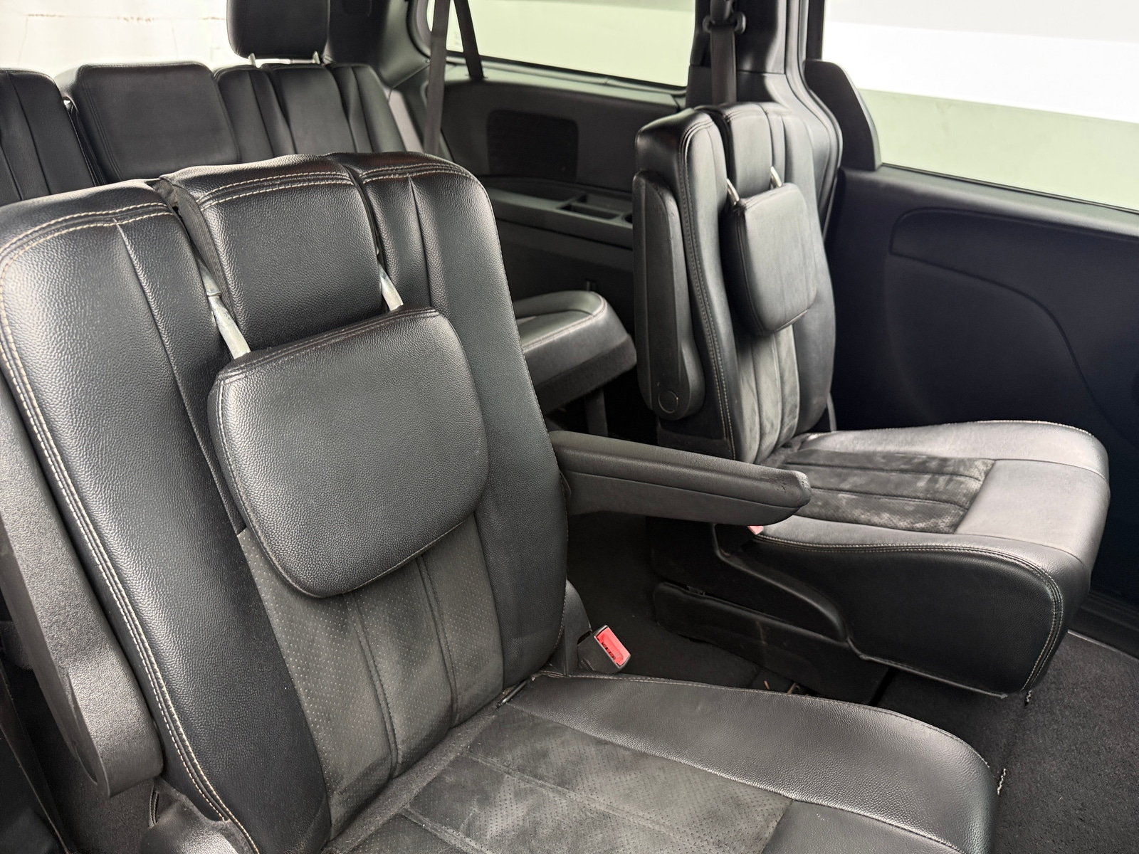 Thumbnail: 2017 Dodge Grand Caravan - 5