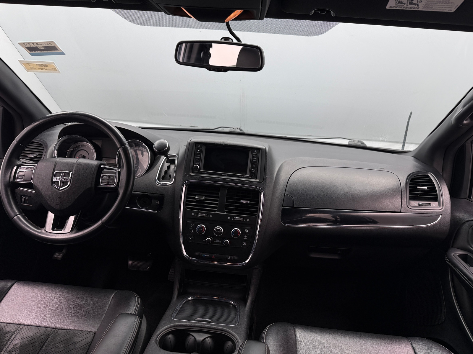 Thumbnail: 2017 Dodge Grand Caravan - 2