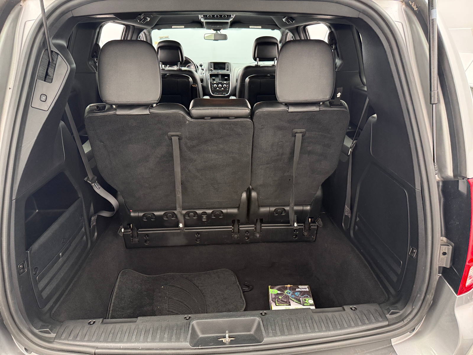 Thumbnail: 2017 Dodge Grand Caravan - 6