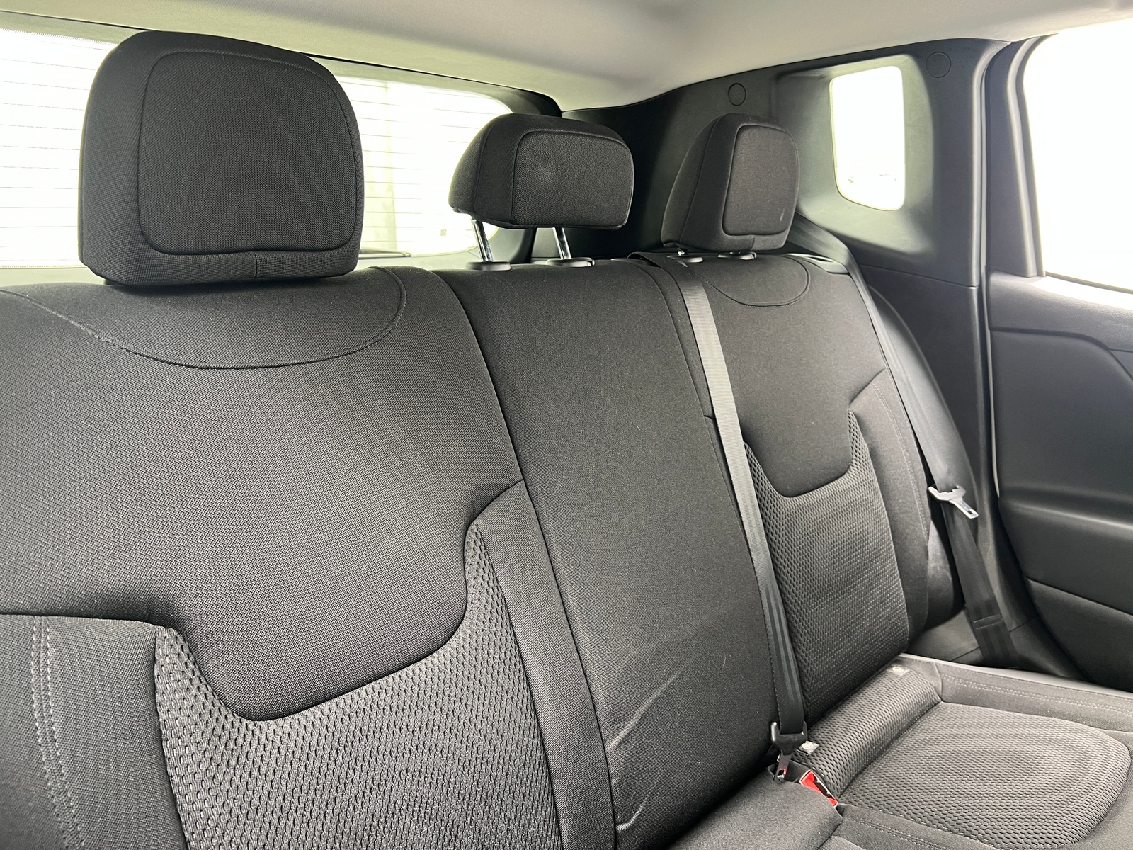 Thumbnail: 2018 Jeep Renegade - 6
