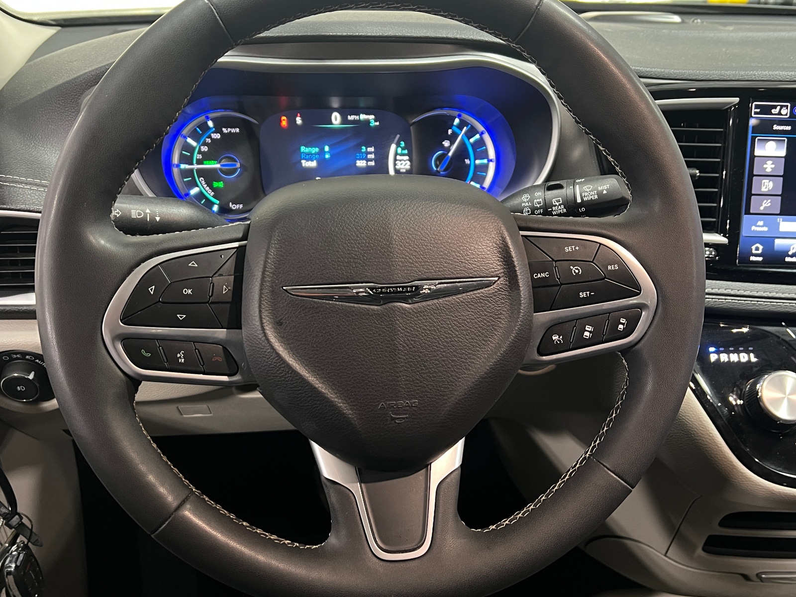 Thumbnail: 2024 Chrysler Pacifica - 5