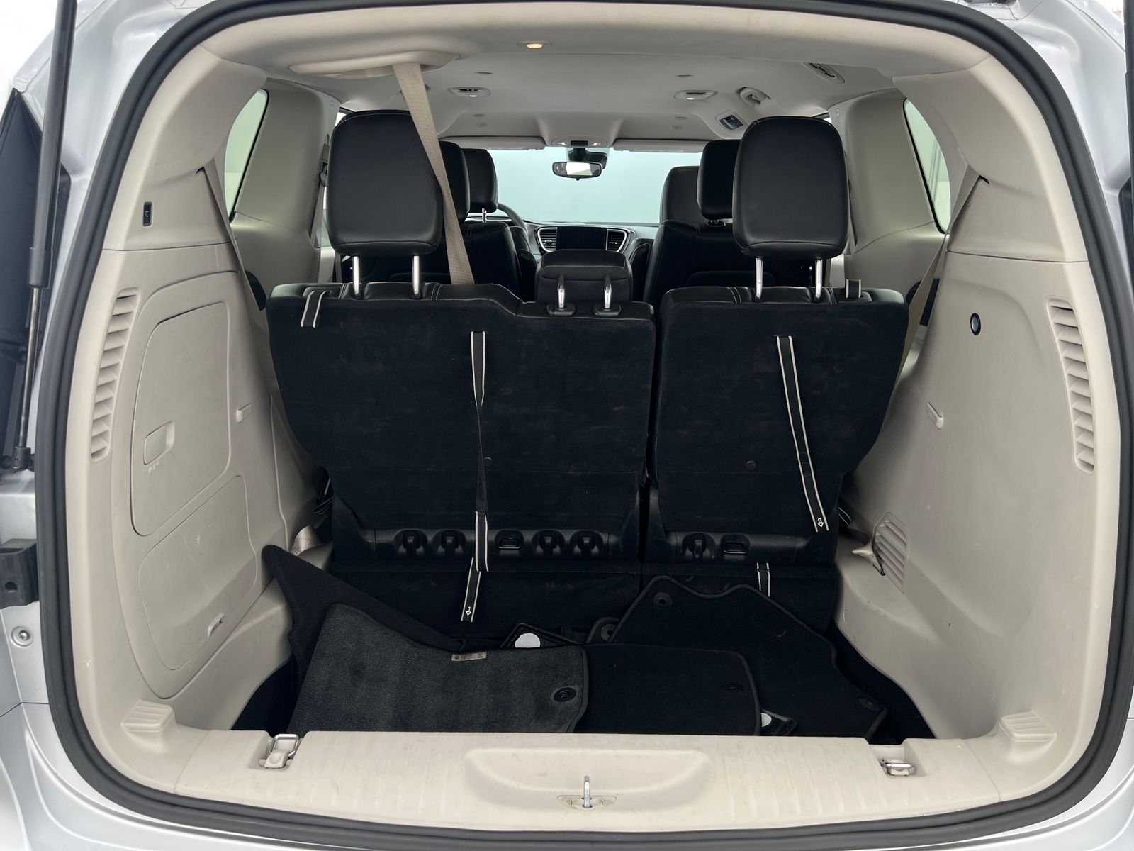 Thumbnail: 2024 Chrysler Pacifica - 7