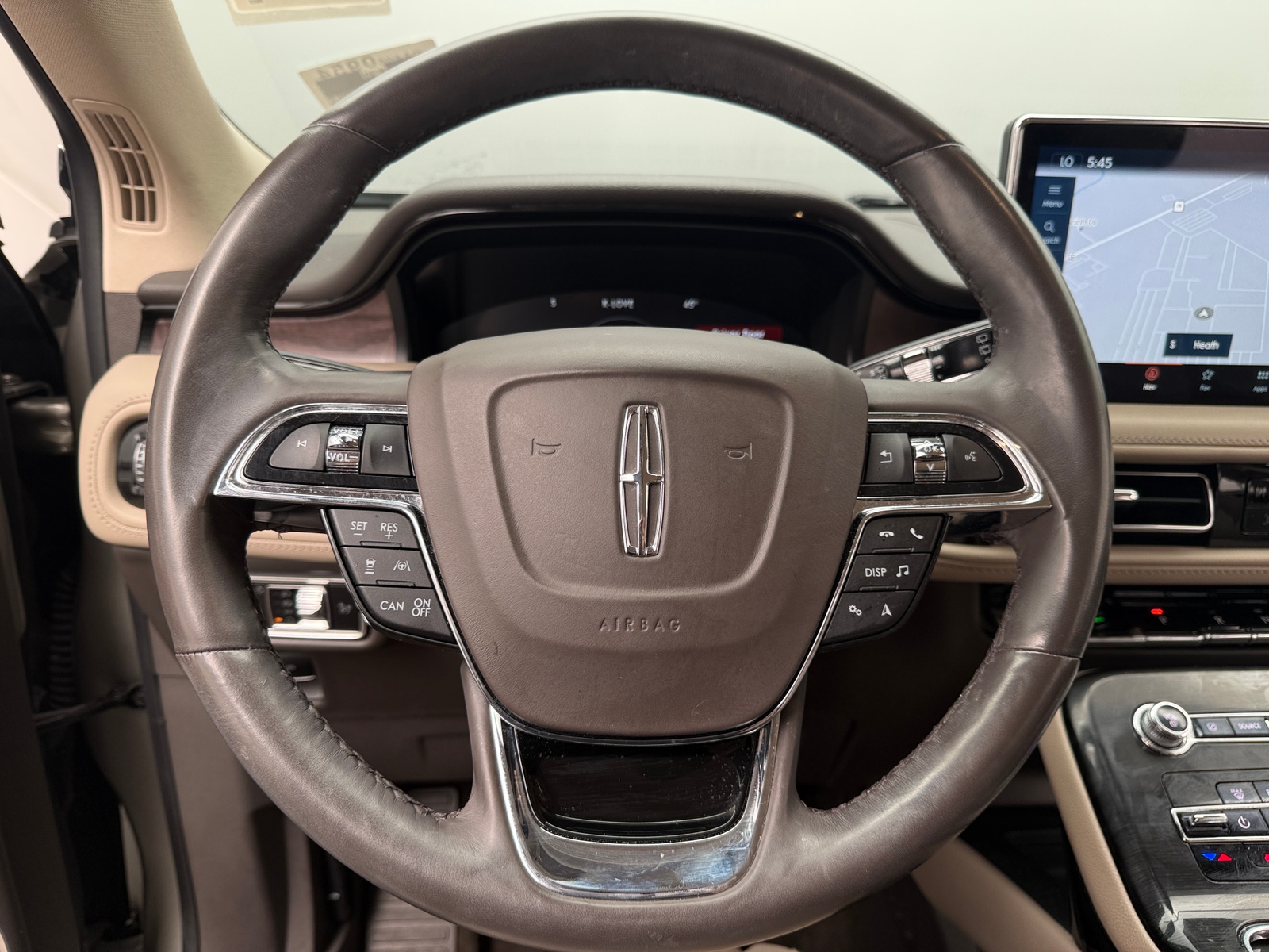 Thumbnail: 2023 Lincoln Nautilus - 4