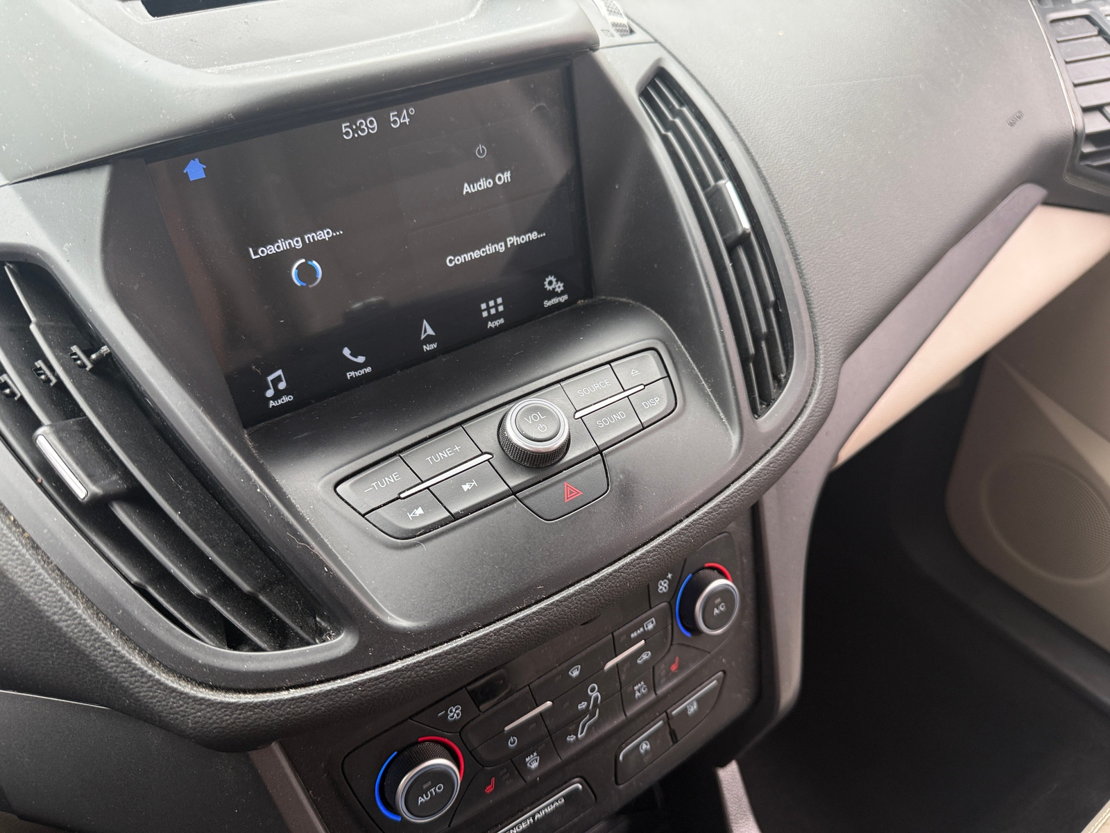 Thumbnail: 2018 Ford Escape - 3
