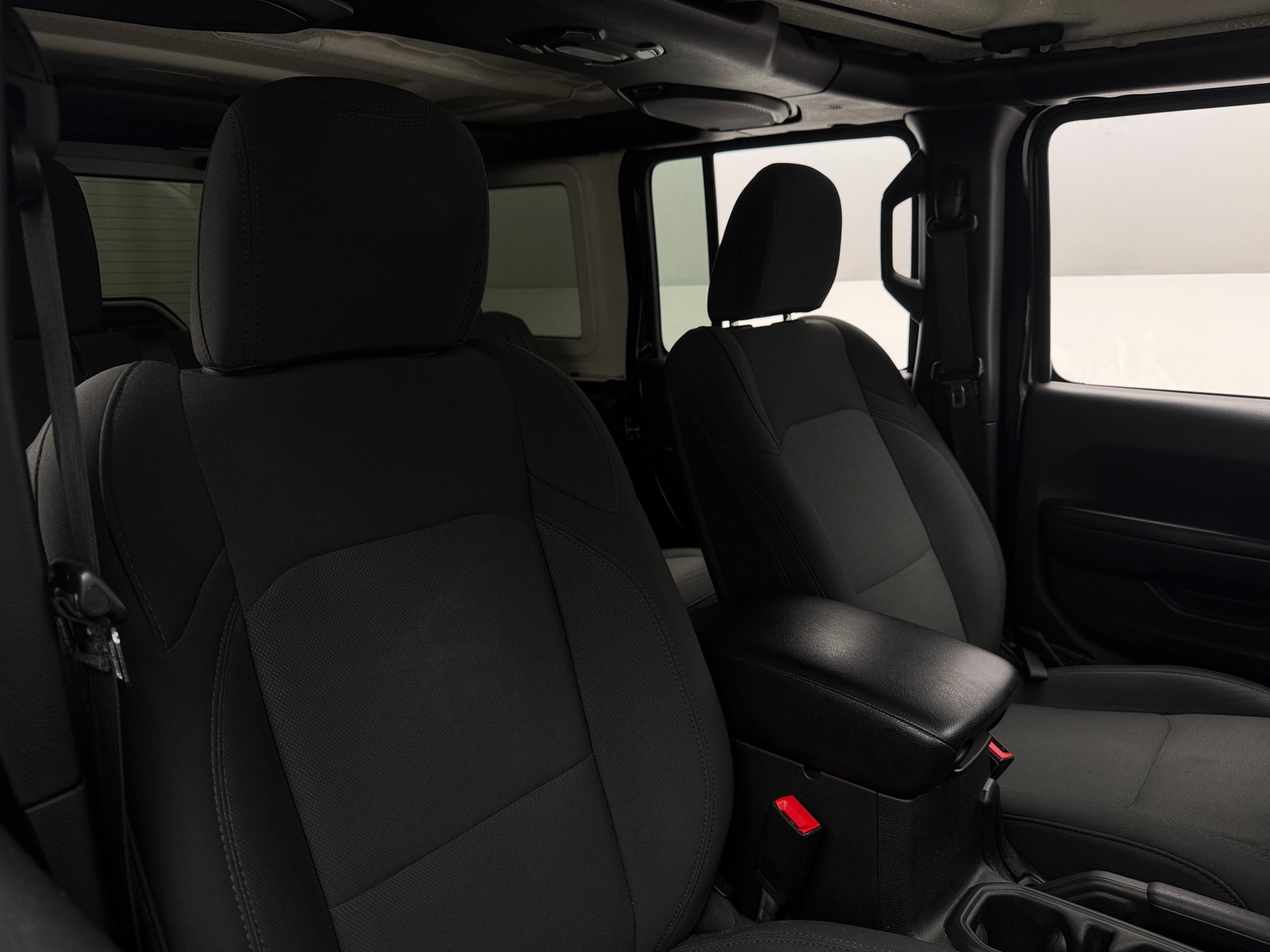 Thumbnail: 2019 Jeep Wrangler - 2