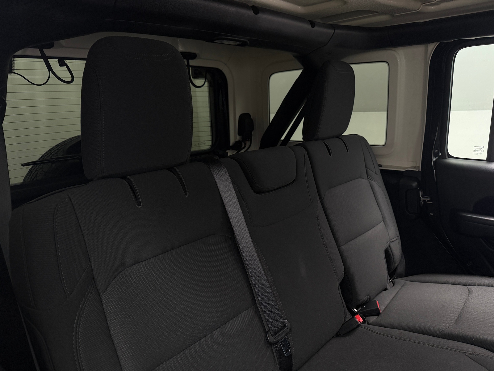 Thumbnail: 2019 Jeep Wrangler - 6