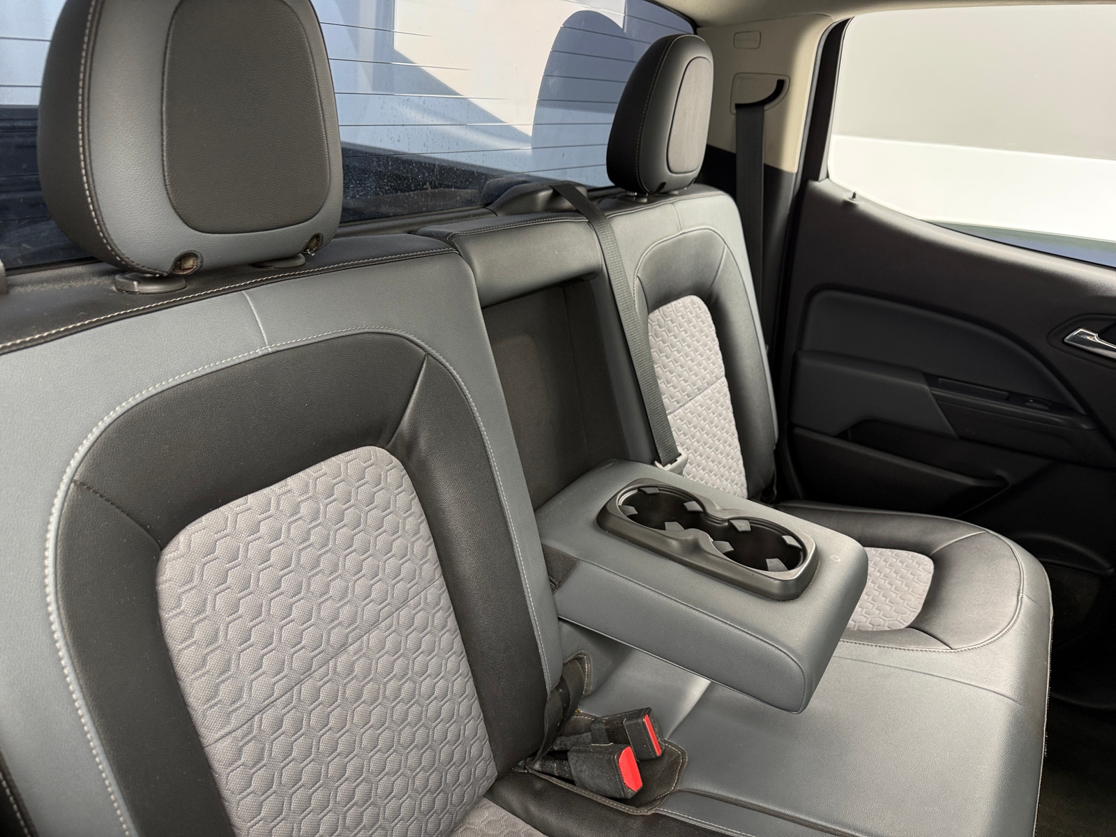 Thumbnail: 2015 Chevrolet Colorado - 5
