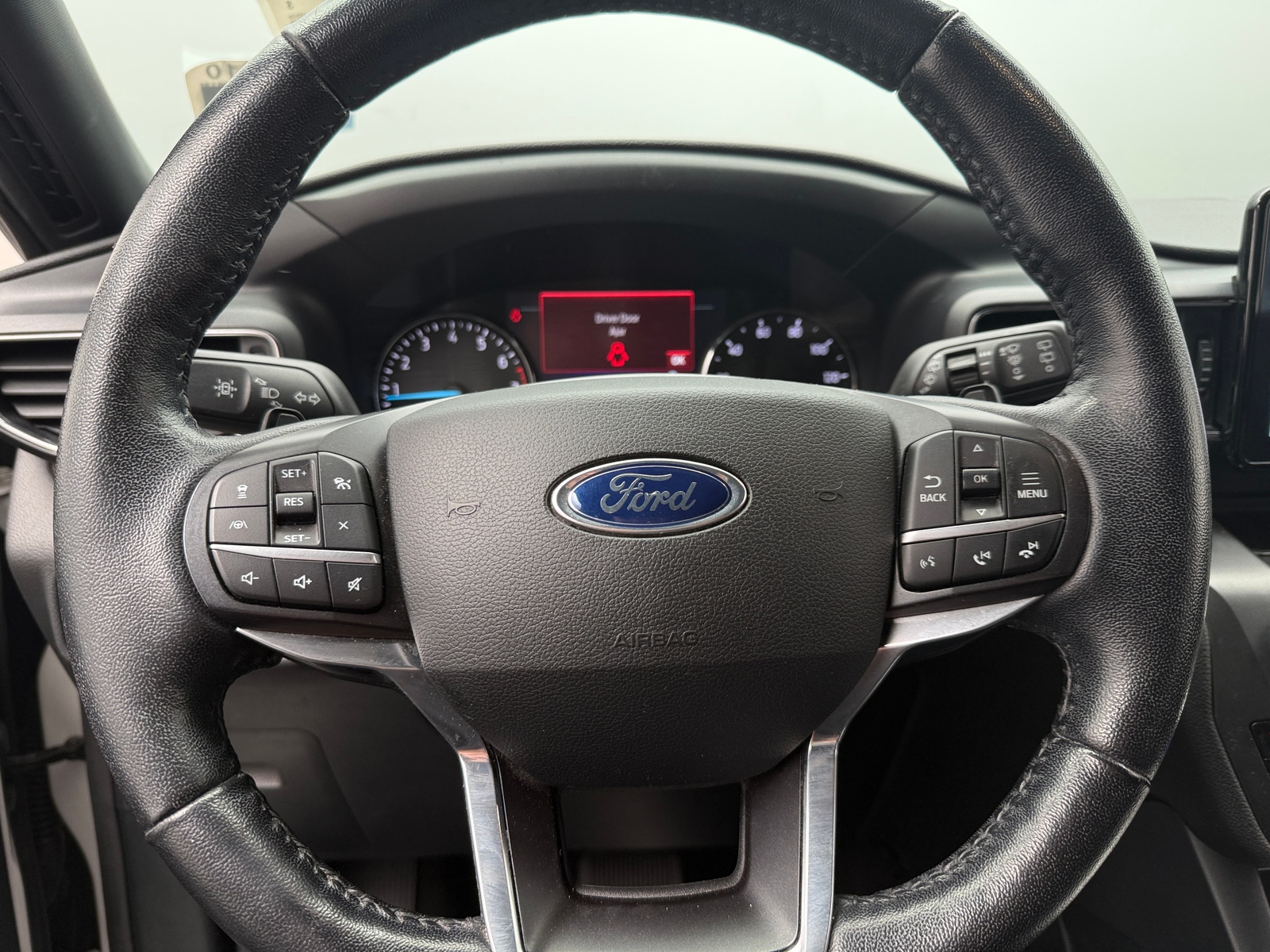 Thumbnail: 2020 Ford Explorer - 4