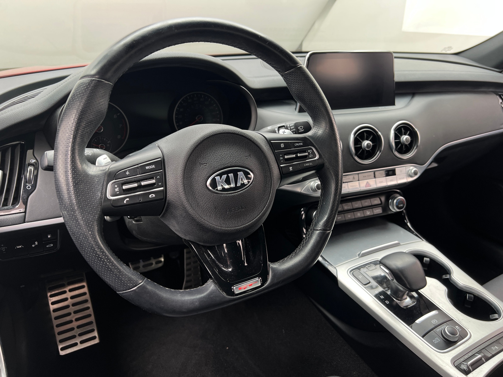 Thumbnail: 2018 Kia Stinger - 4