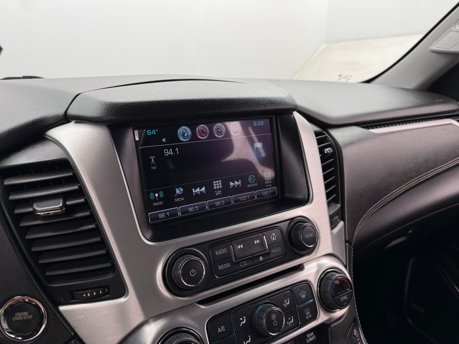 Thumbnail: 2019 GMC Yukon - 3