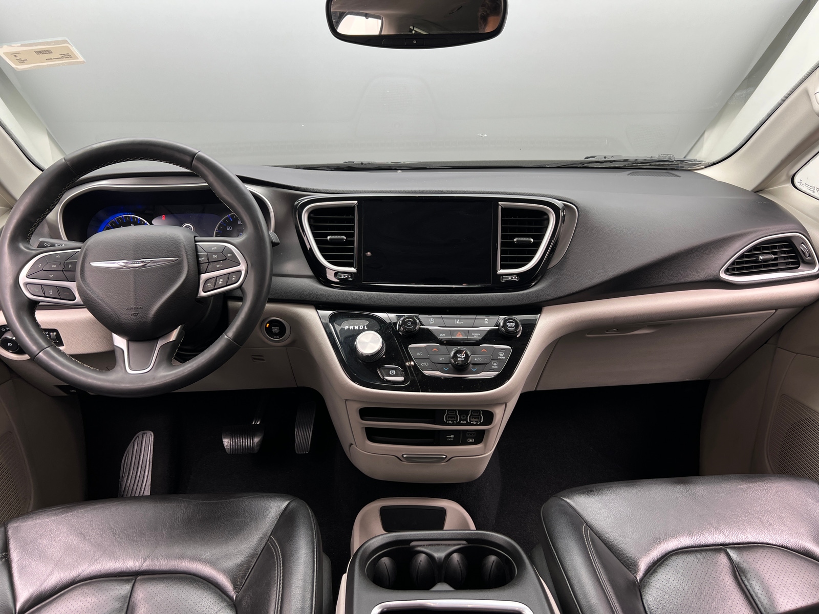Thumbnail: 2022 Chrysler Pacifica - 2