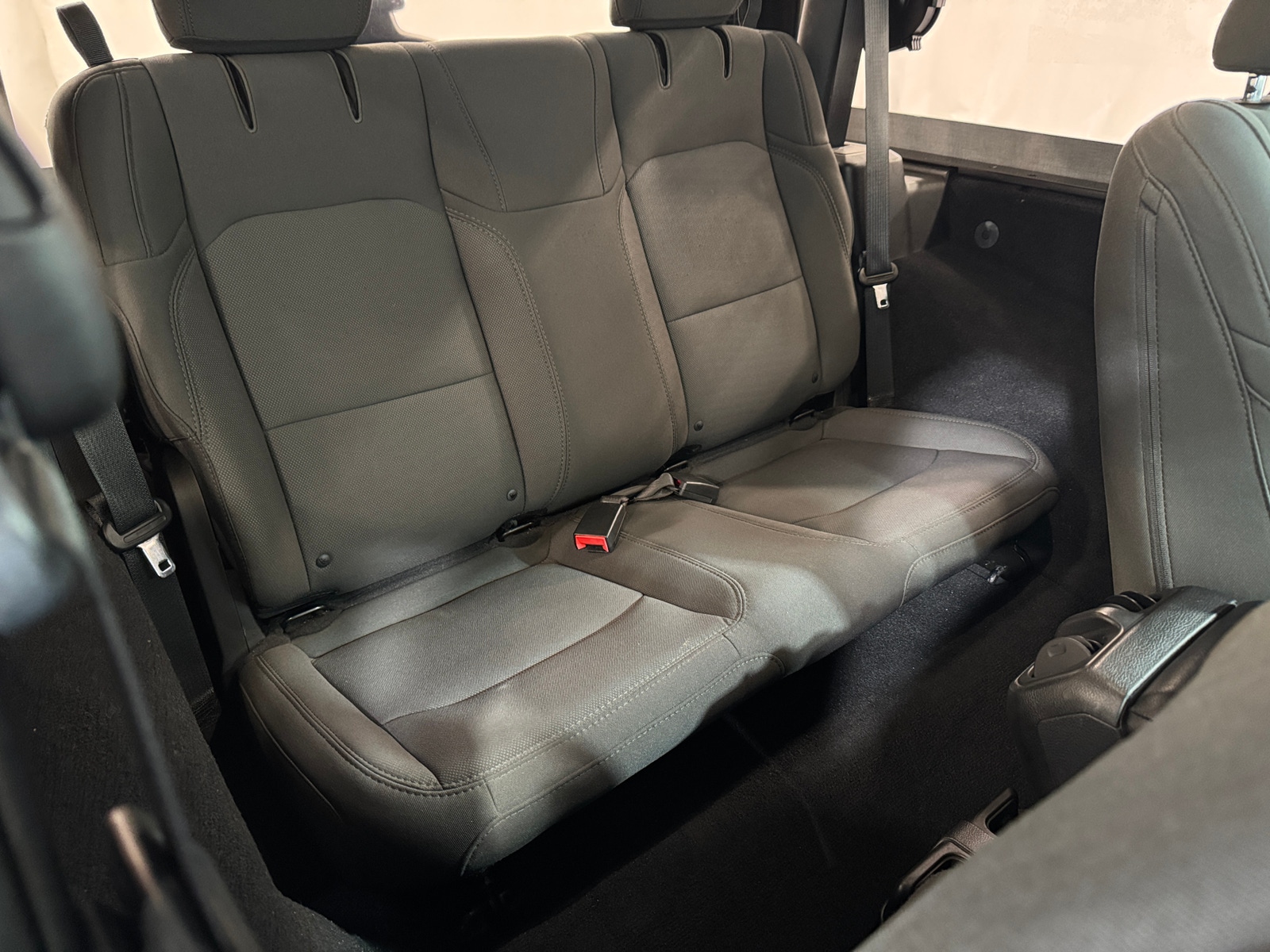 Thumbnail: 2019 Jeep Wrangler - 6