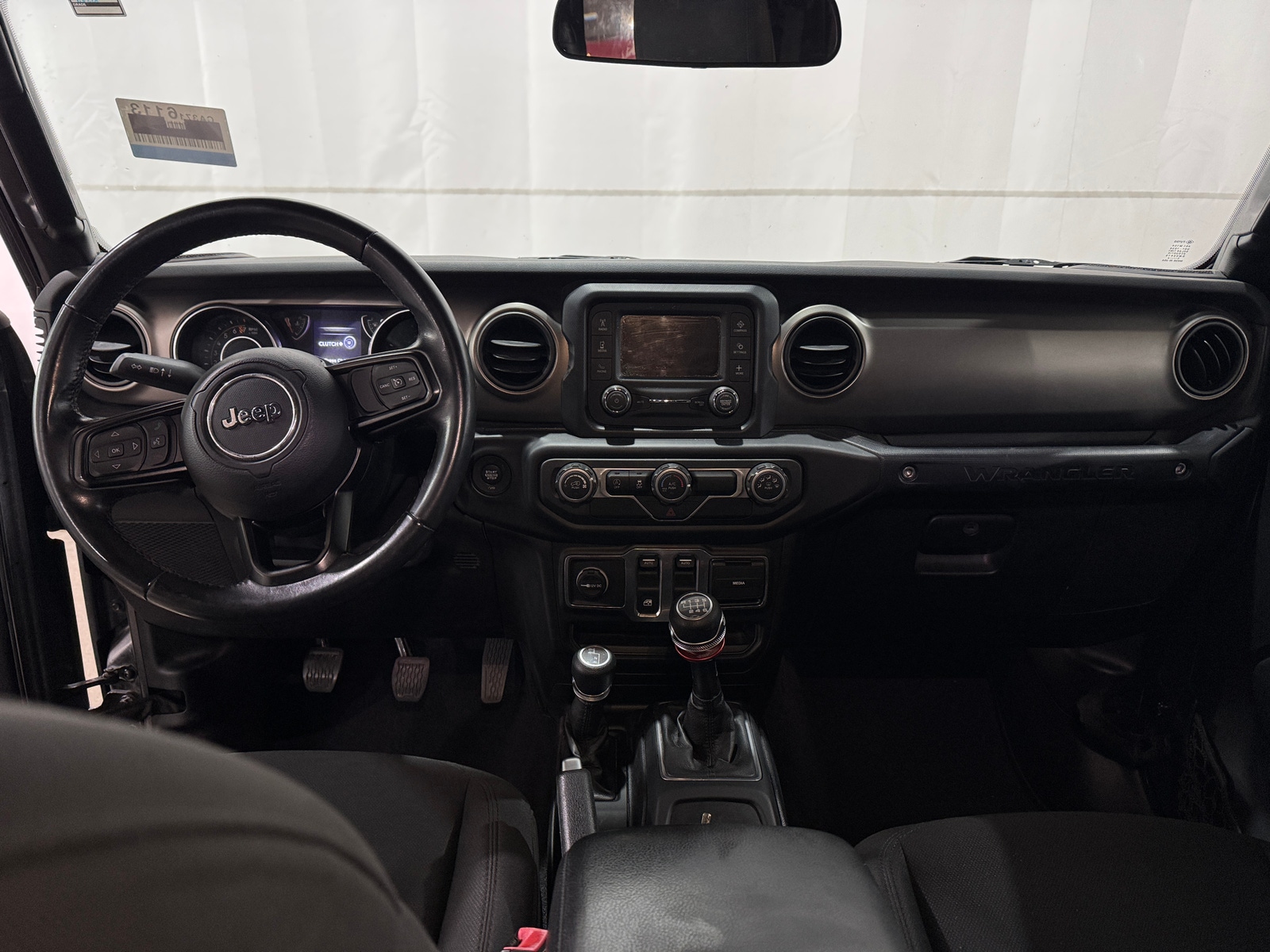 Thumbnail: 2019 Jeep Wrangler - 3
