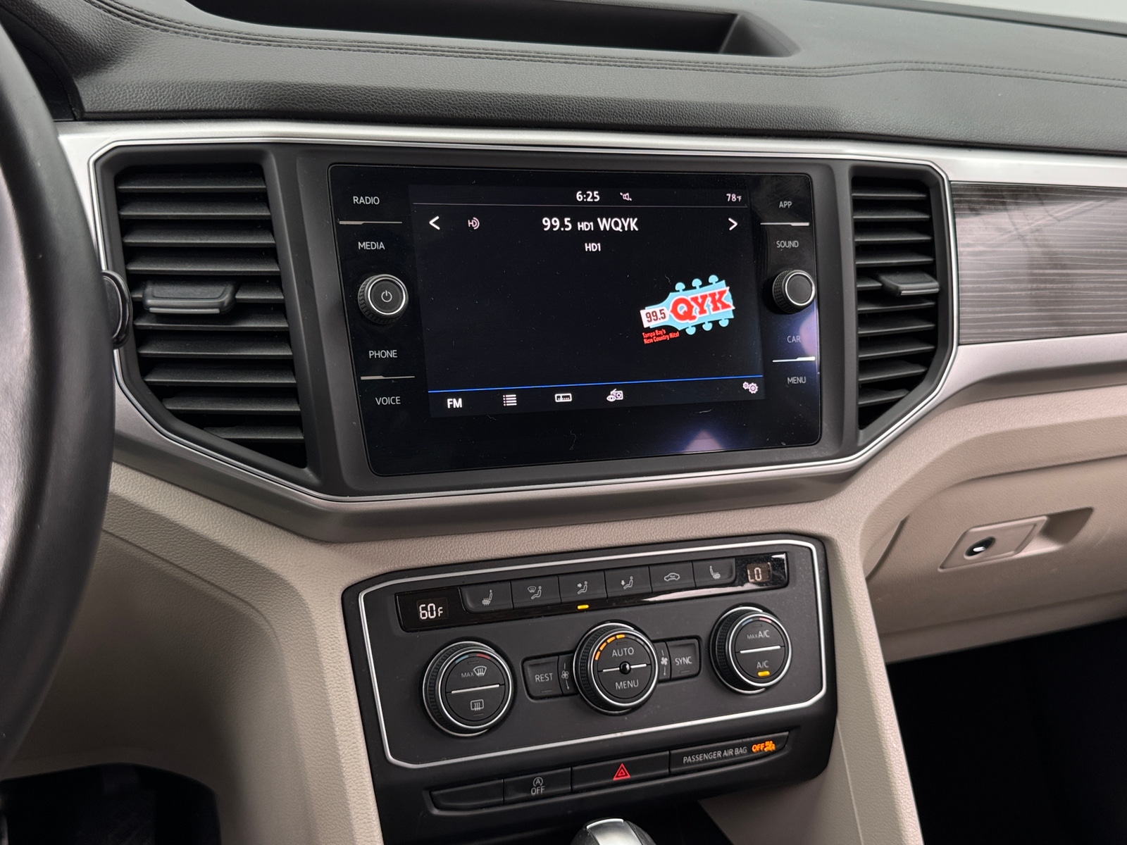 Thumbnail: 2019 Volkswagen Atlas - 3