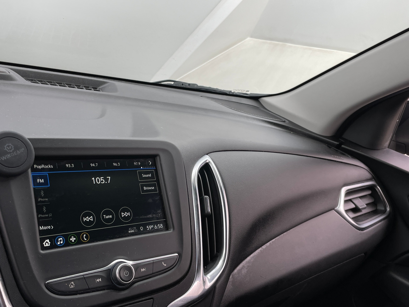 Thumbnail: 2019 Chevrolet Equinox - 4