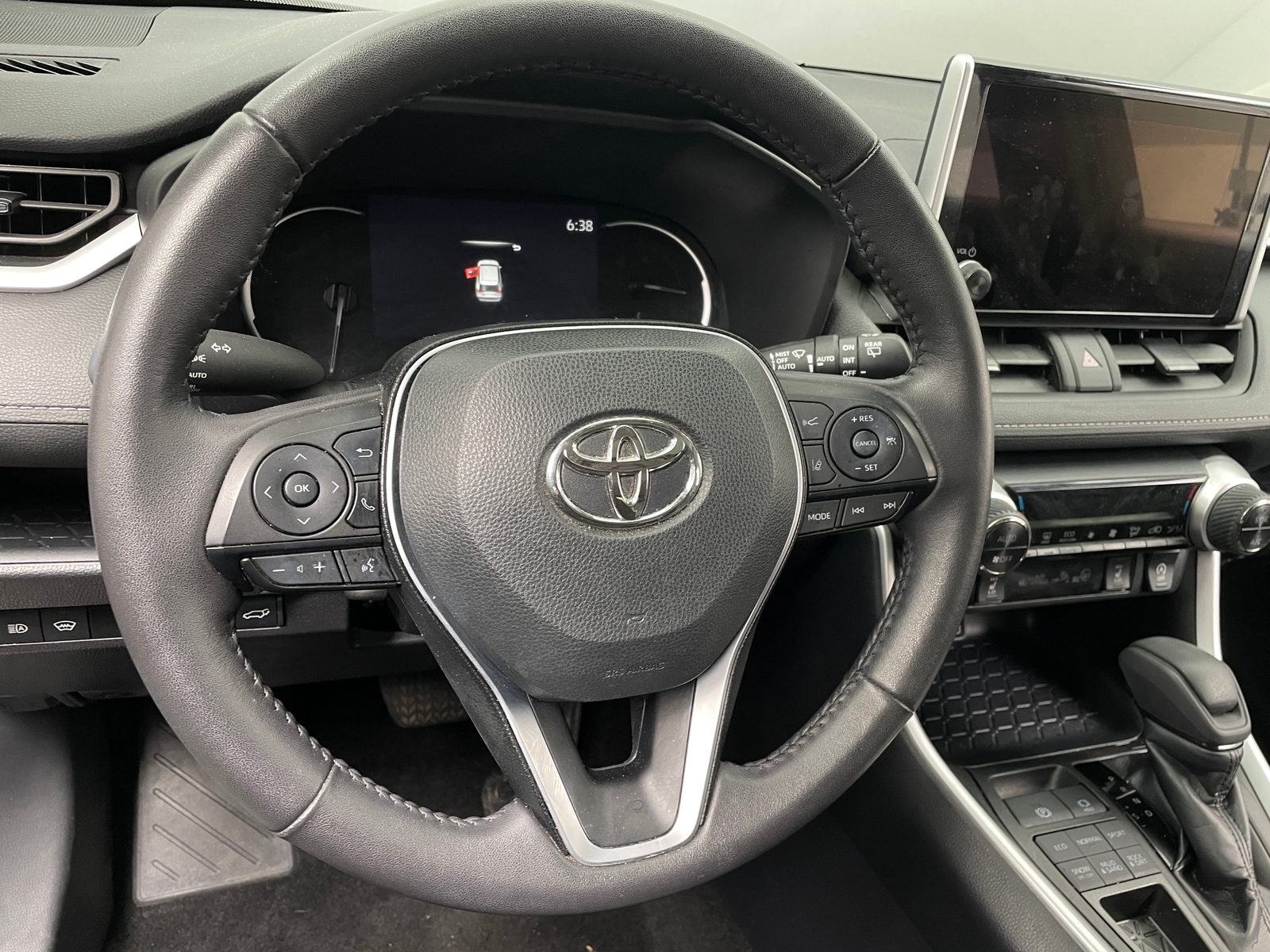 Thumbnail: 2025 Toyota RAV4 - 5