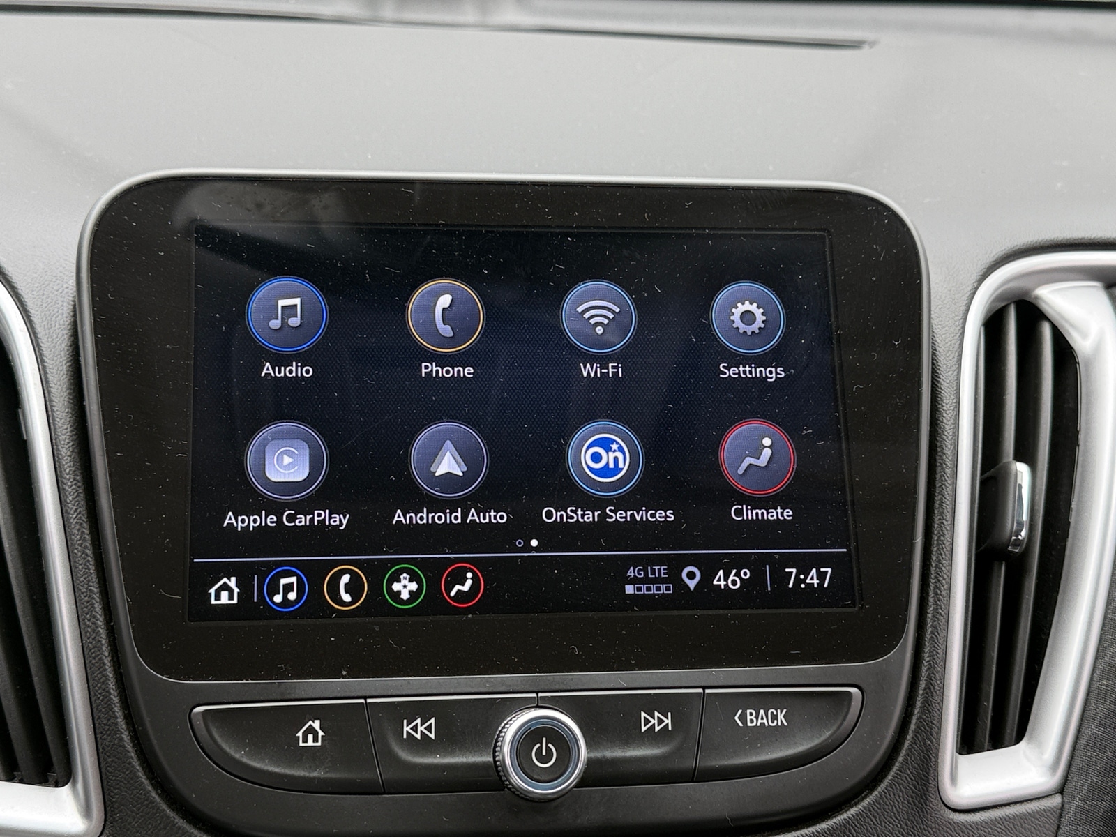 Thumbnail: 2024 Chevrolet Malibu - 4