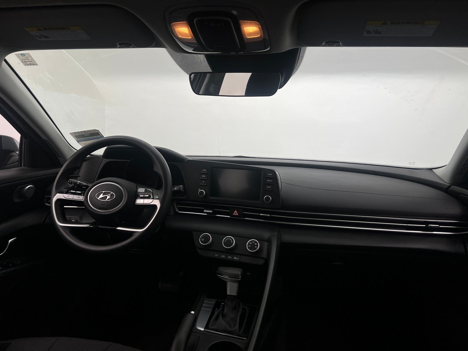 Thumbnail: 2022 Hyundai Elantra - 3