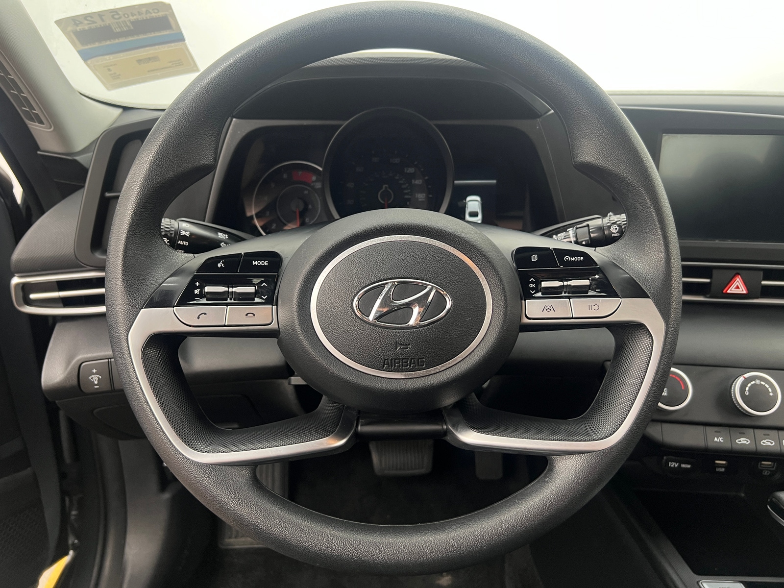 Thumbnail: 2022 Hyundai Elantra - 5