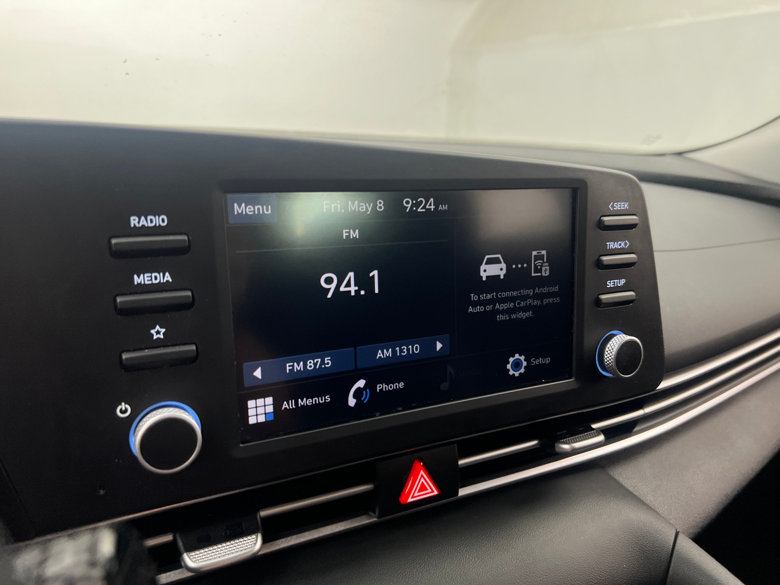 Thumbnail: 2022 Hyundai Elantra - 4