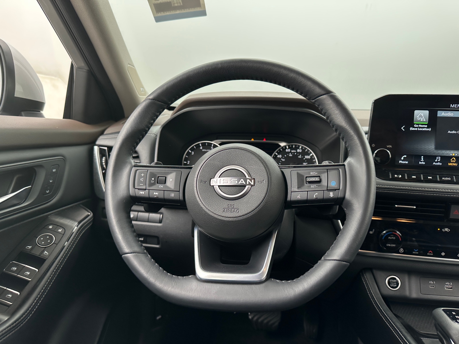 Thumbnail: 2023 Nissan Rogue - 4