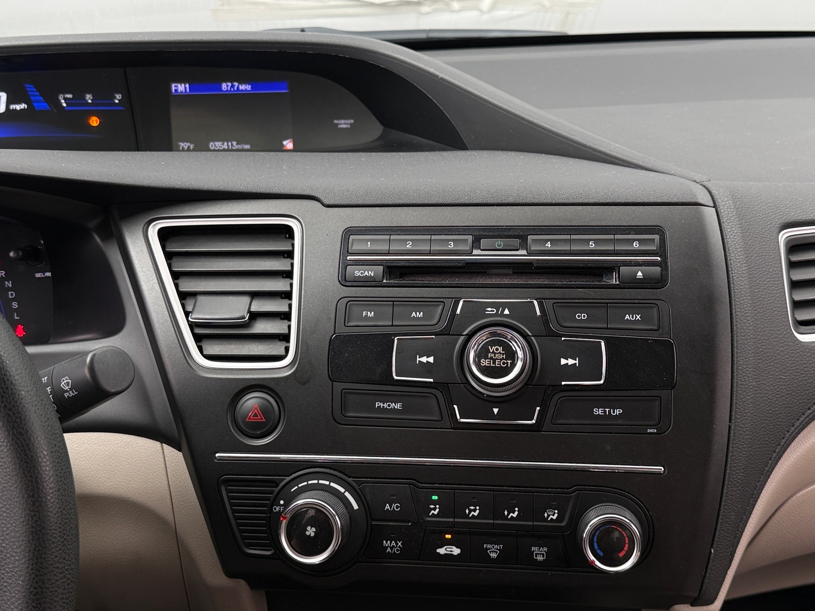 Thumbnail: 2015 Honda Civic - 4