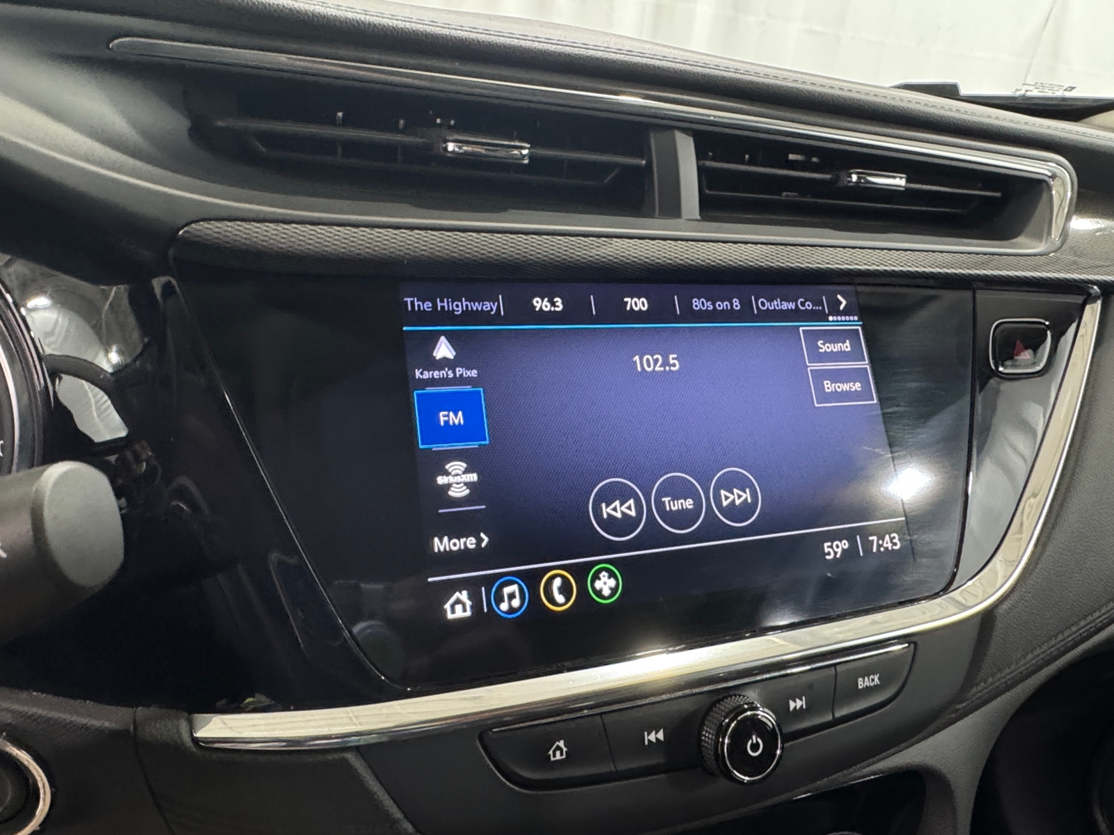Thumbnail: 2023 Buick Encore GX - 3