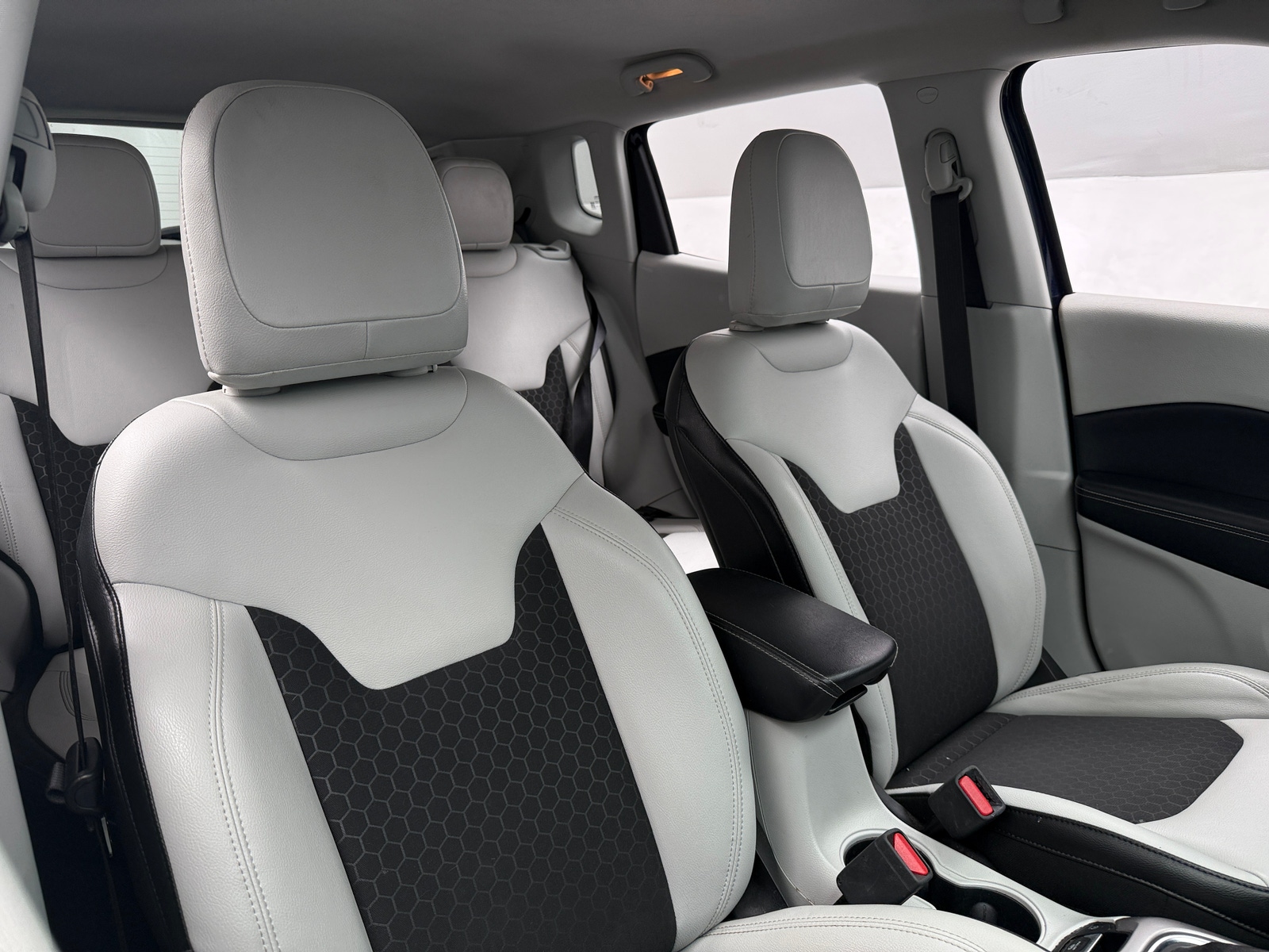 Thumbnail: 2018 Jeep Compass - 2