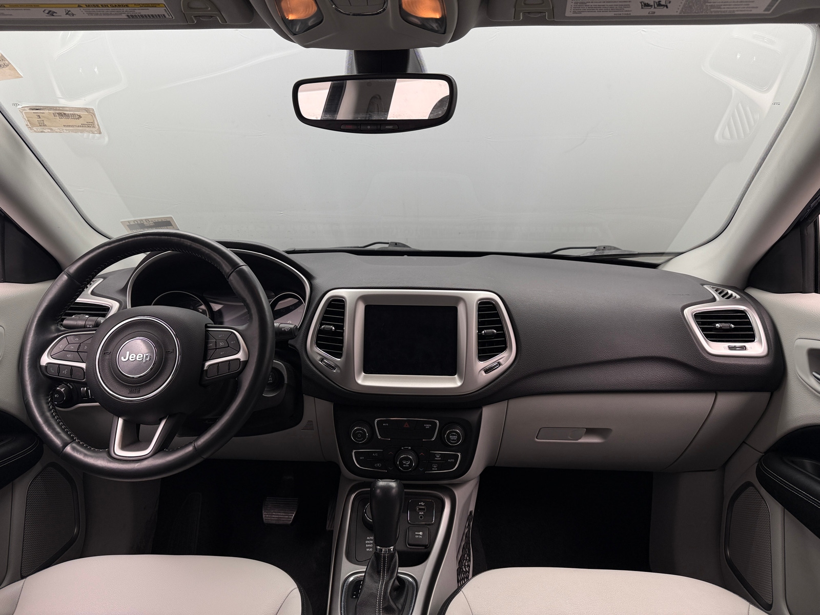 Thumbnail: 2018 Jeep Compass - 3