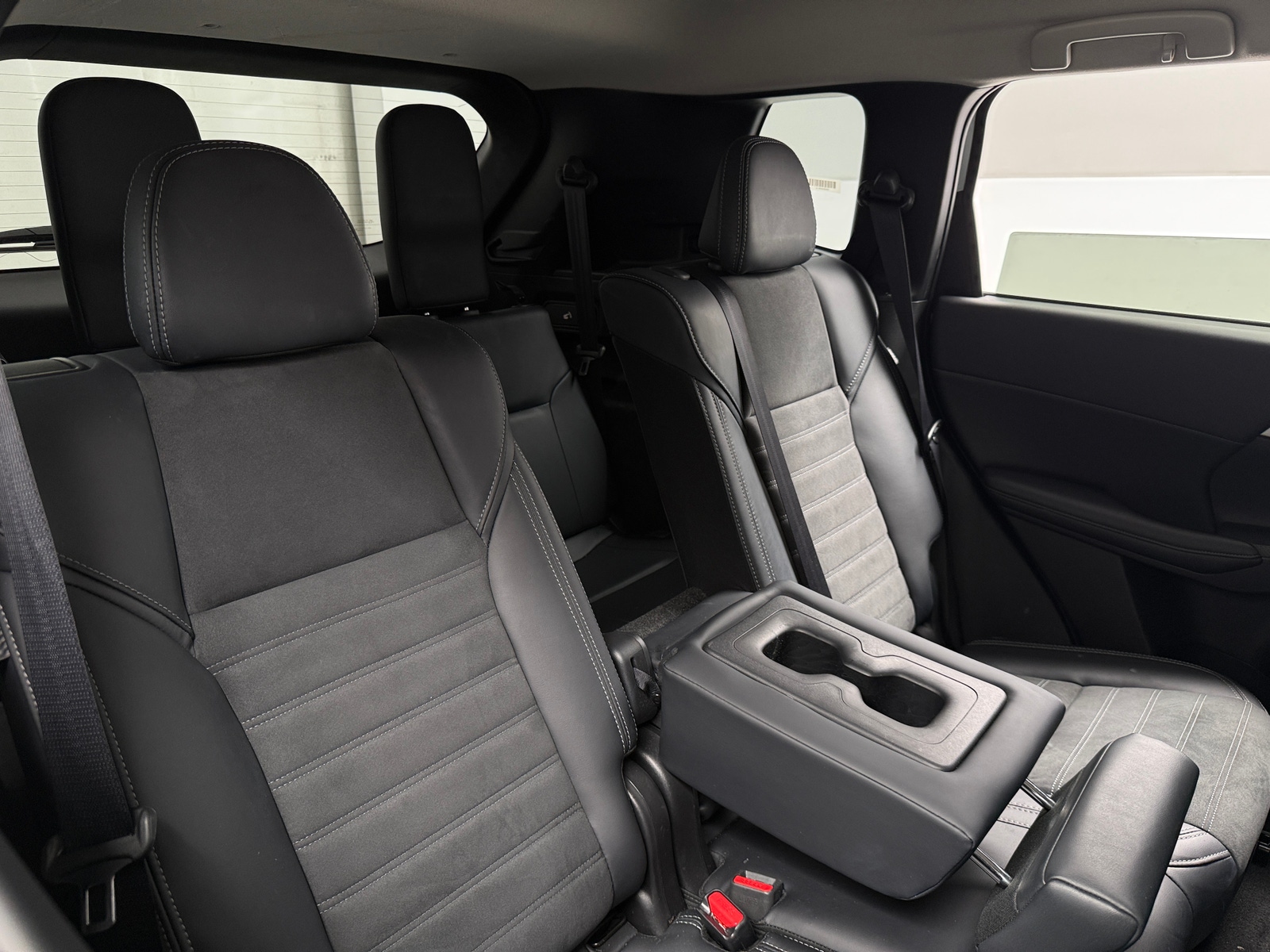Thumbnail: 2025 Mitsubishi Outlander - 5