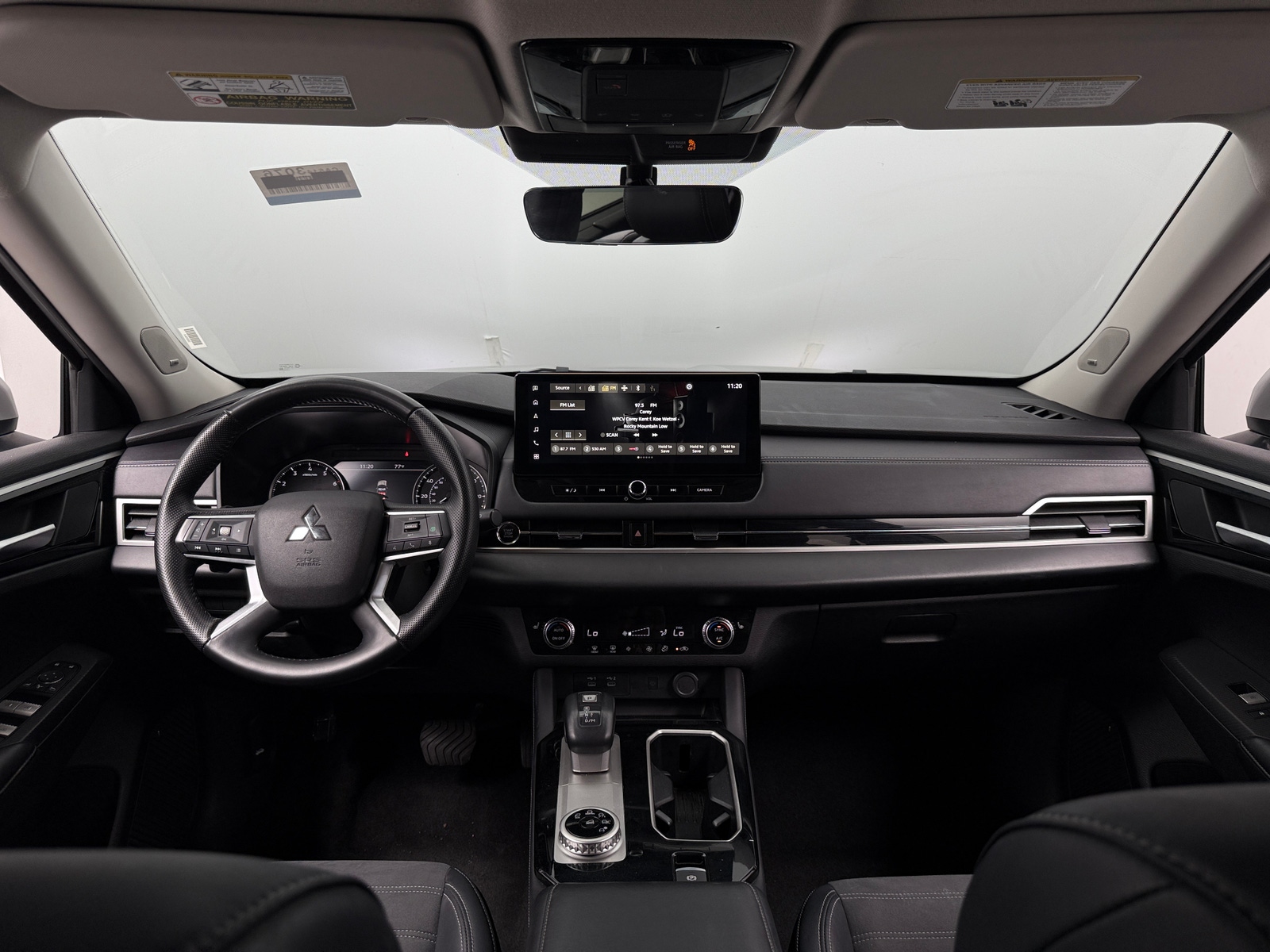 Thumbnail: 2025 Mitsubishi Outlander - 2