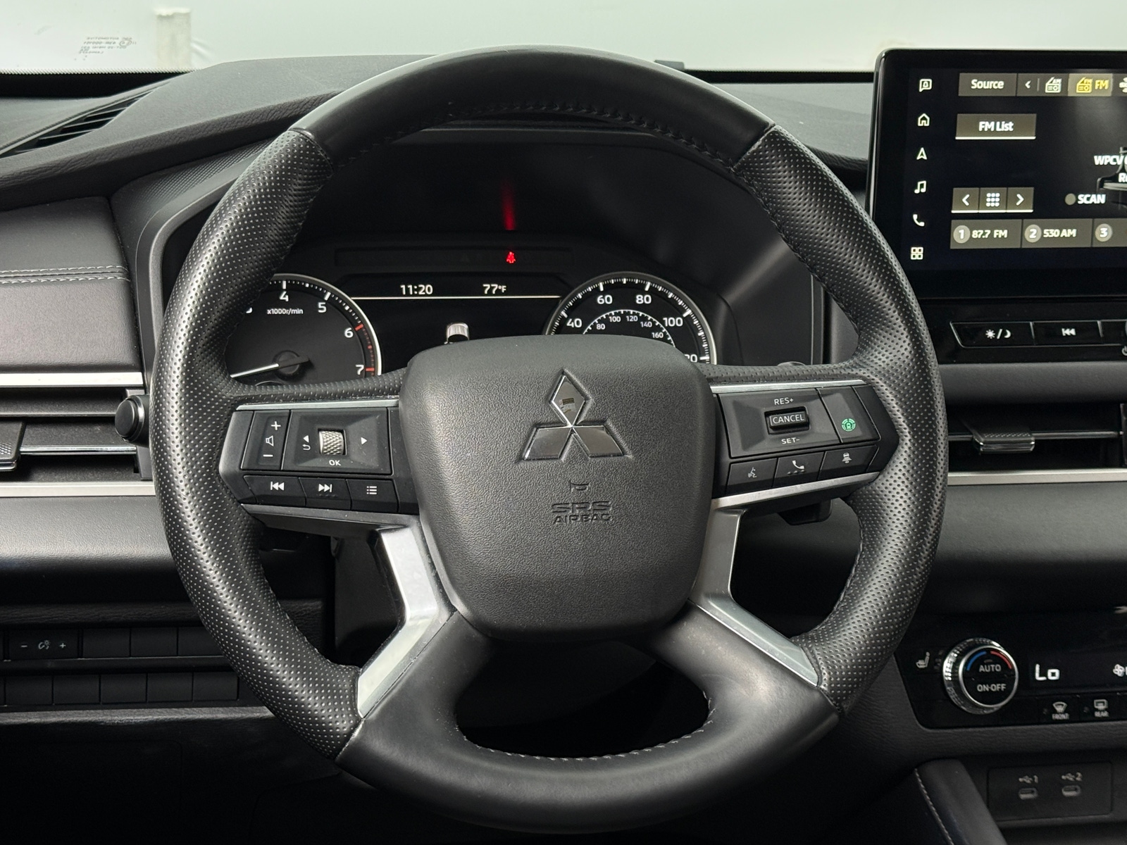 Thumbnail: 2025 Mitsubishi Outlander - 4