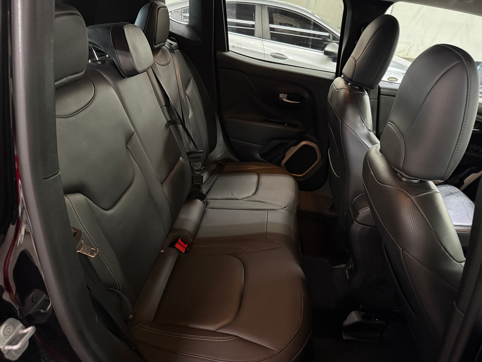 Thumbnail: 2016 Jeep Renegade - 5