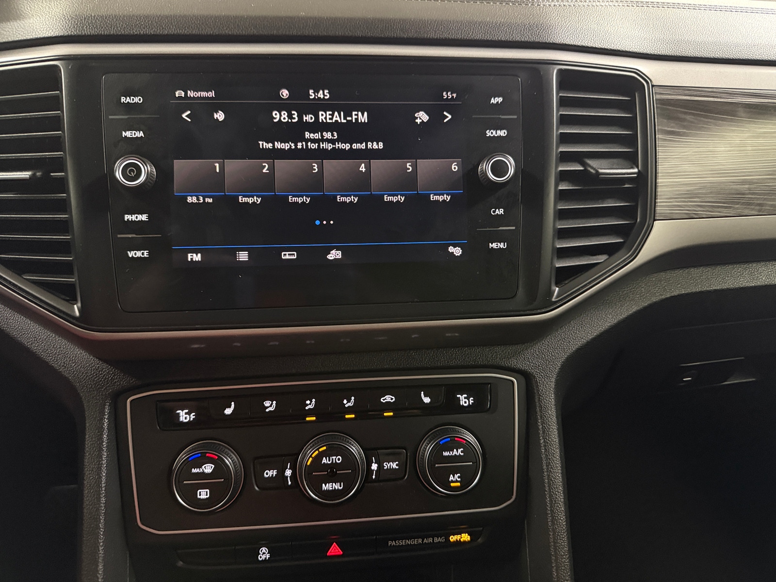 Thumbnail: 2020 Volkswagen Atlas - 3