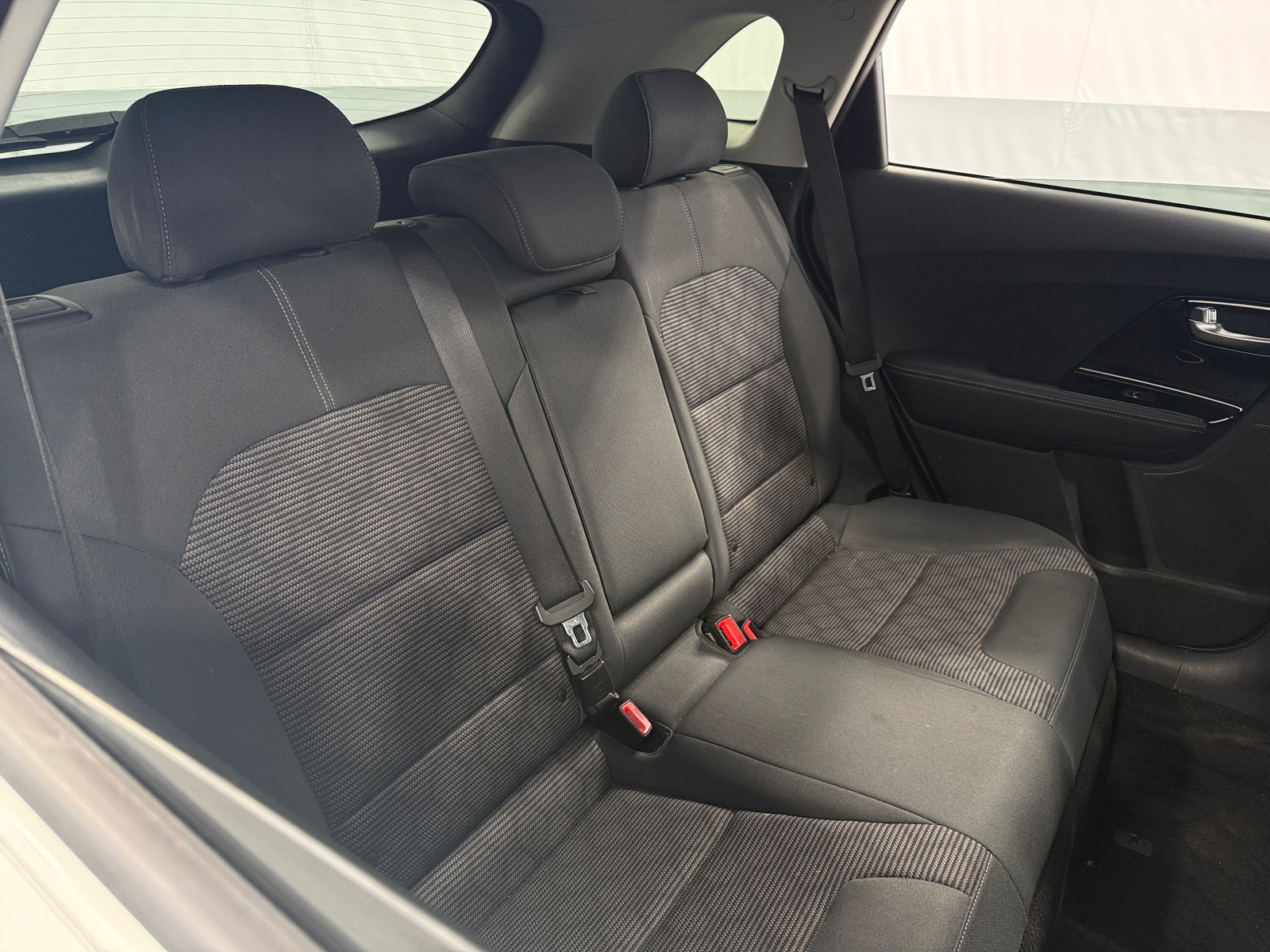 Thumbnail: 2021 Kia Niro - 6