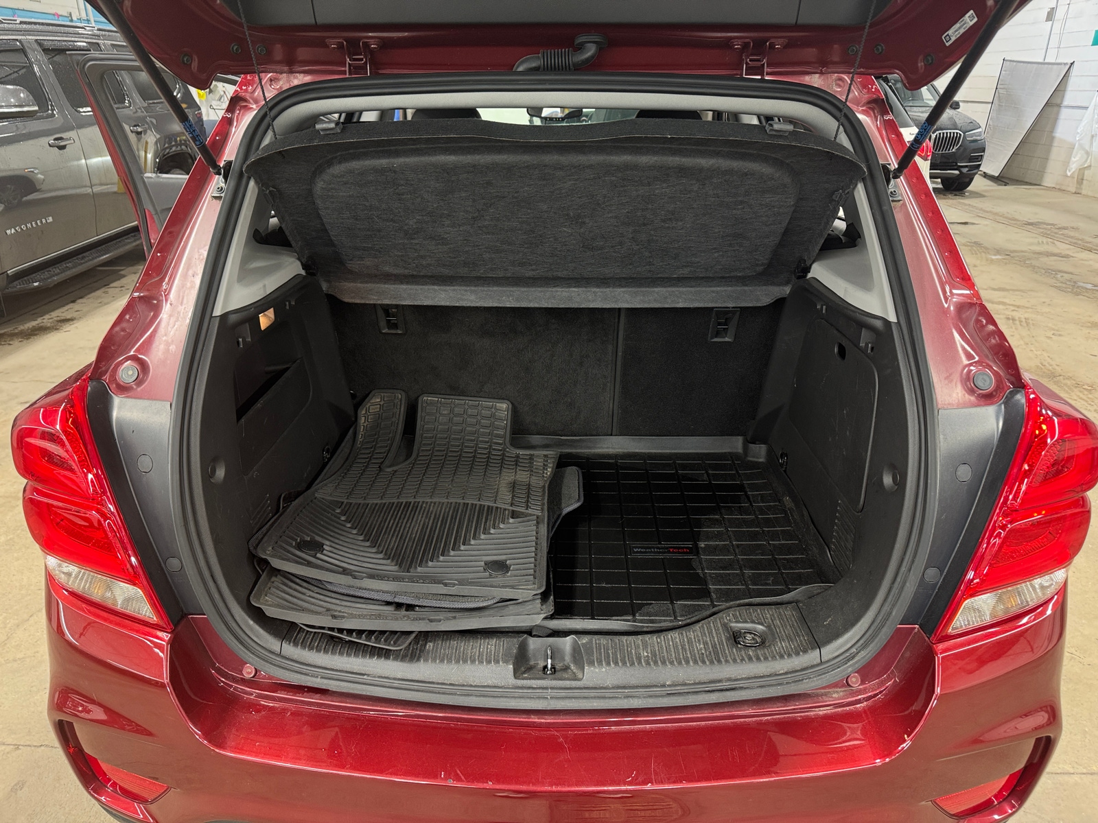 Thumbnail: 2021 Chevrolet Trax - 6